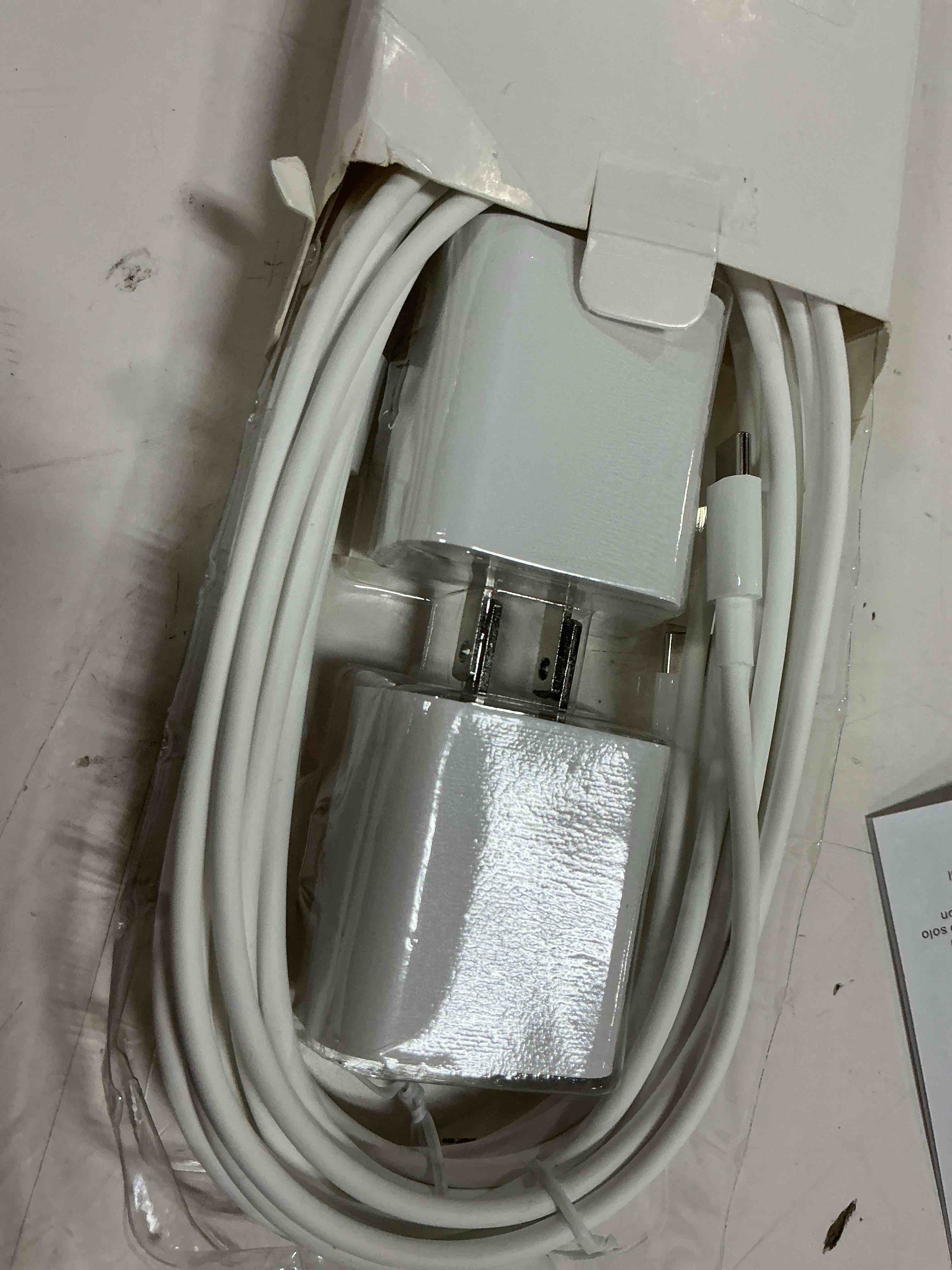 Condition photo showing Good Condition for qq112 grephone 15 charger 2 pack 30w pd adapter