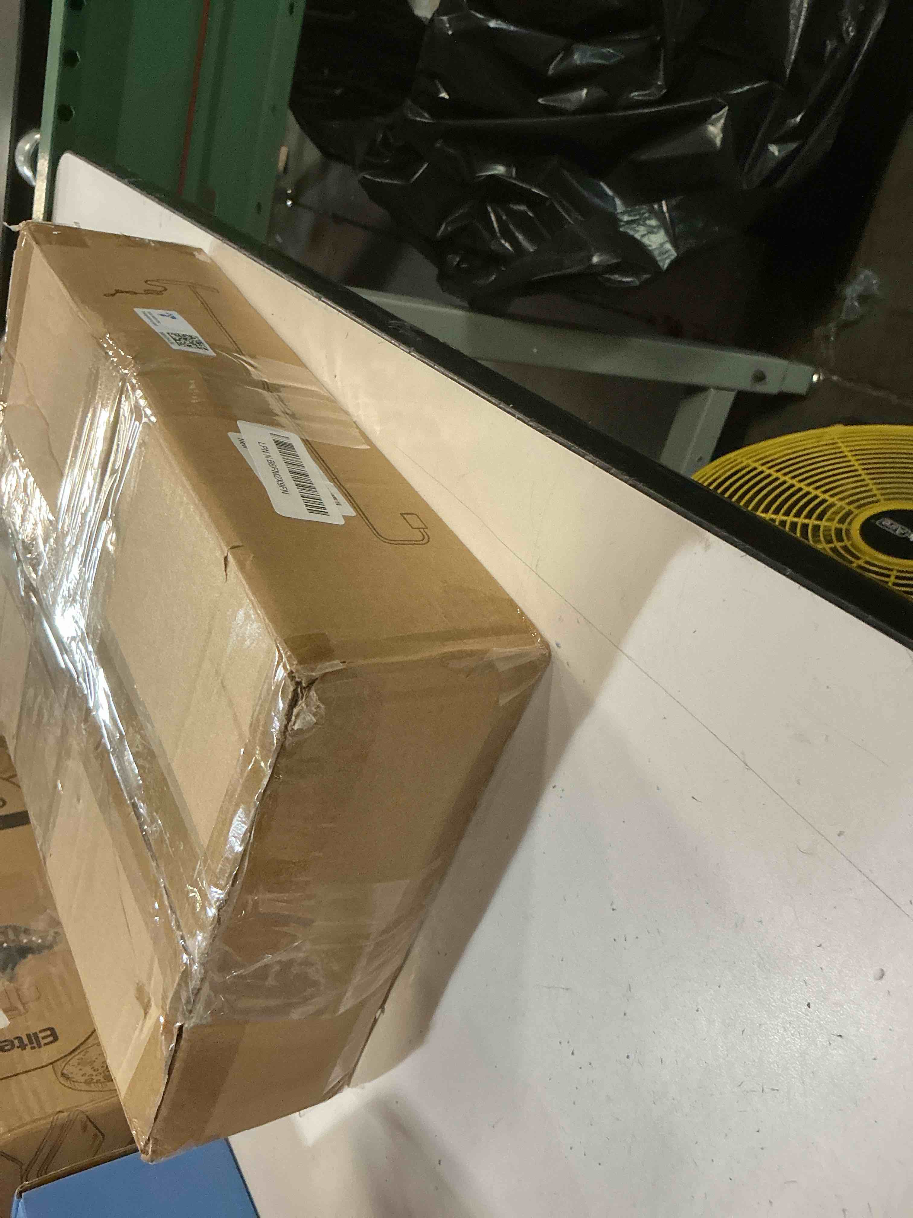 https://s3.amazonaws.com/lotting-images-prod/bidfta/GRA3985043_1776446204305.jpeg