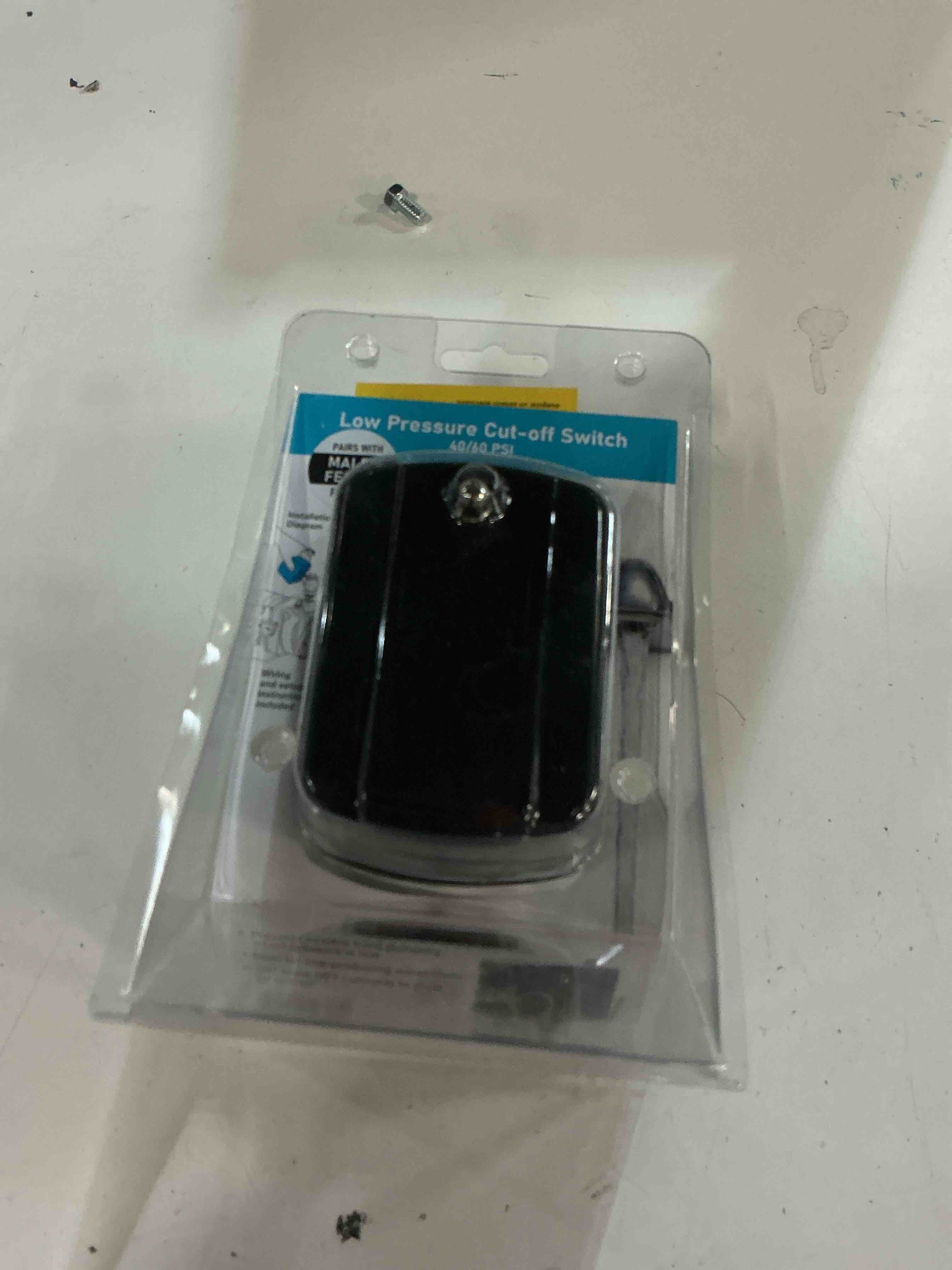 Condition photo showing Good Condition for h2opro 40/60 -psi polyethylene pressure switch