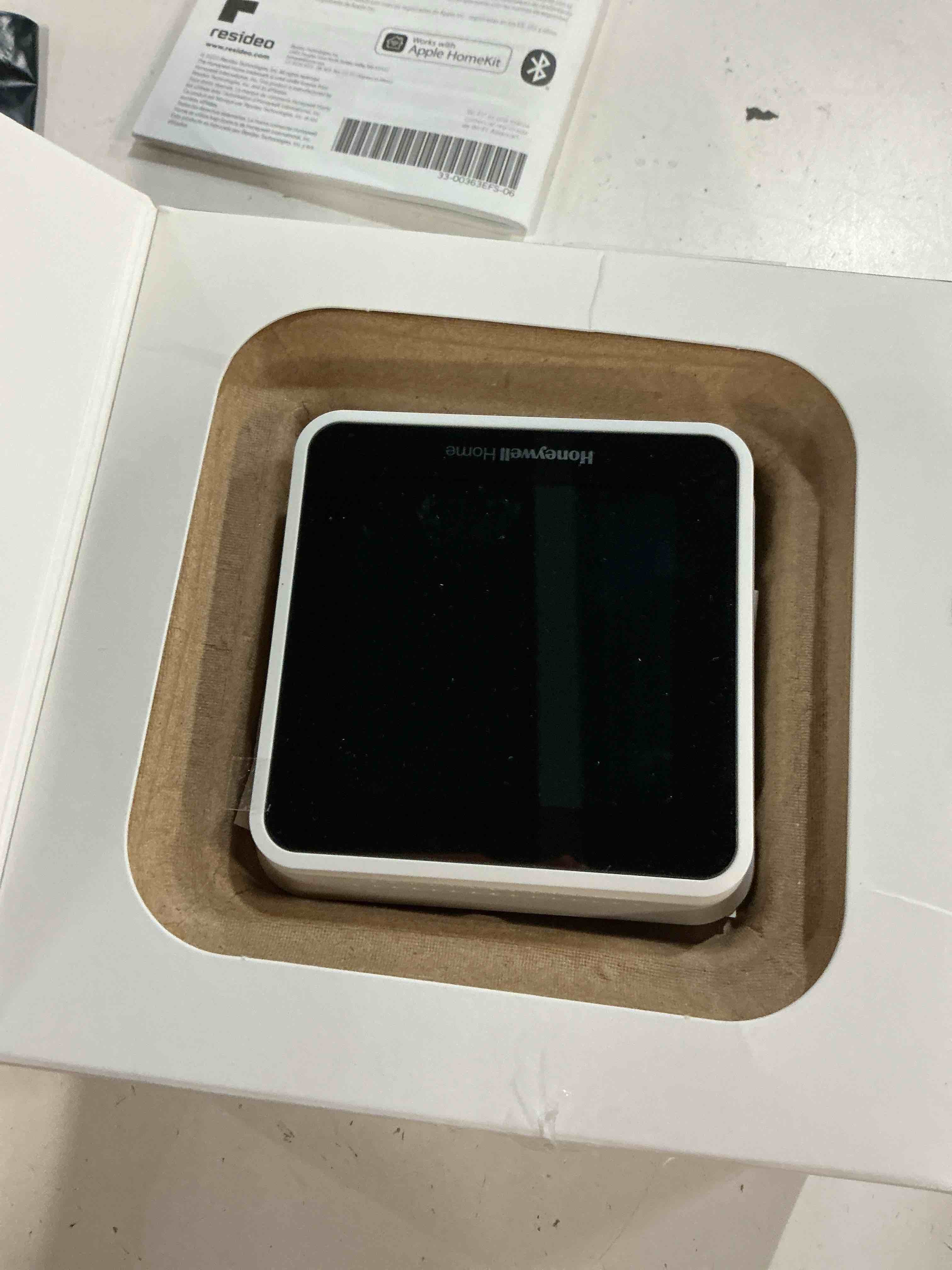 Condition photo showing As Is for honeywell home rth8800wf2022, t5 wifi smart thermostat, 7 day-programmable touchscreen, alexa ready, geofencing technology, energy star, c-wire required 3.5 x 3.5 inches (1-pack)