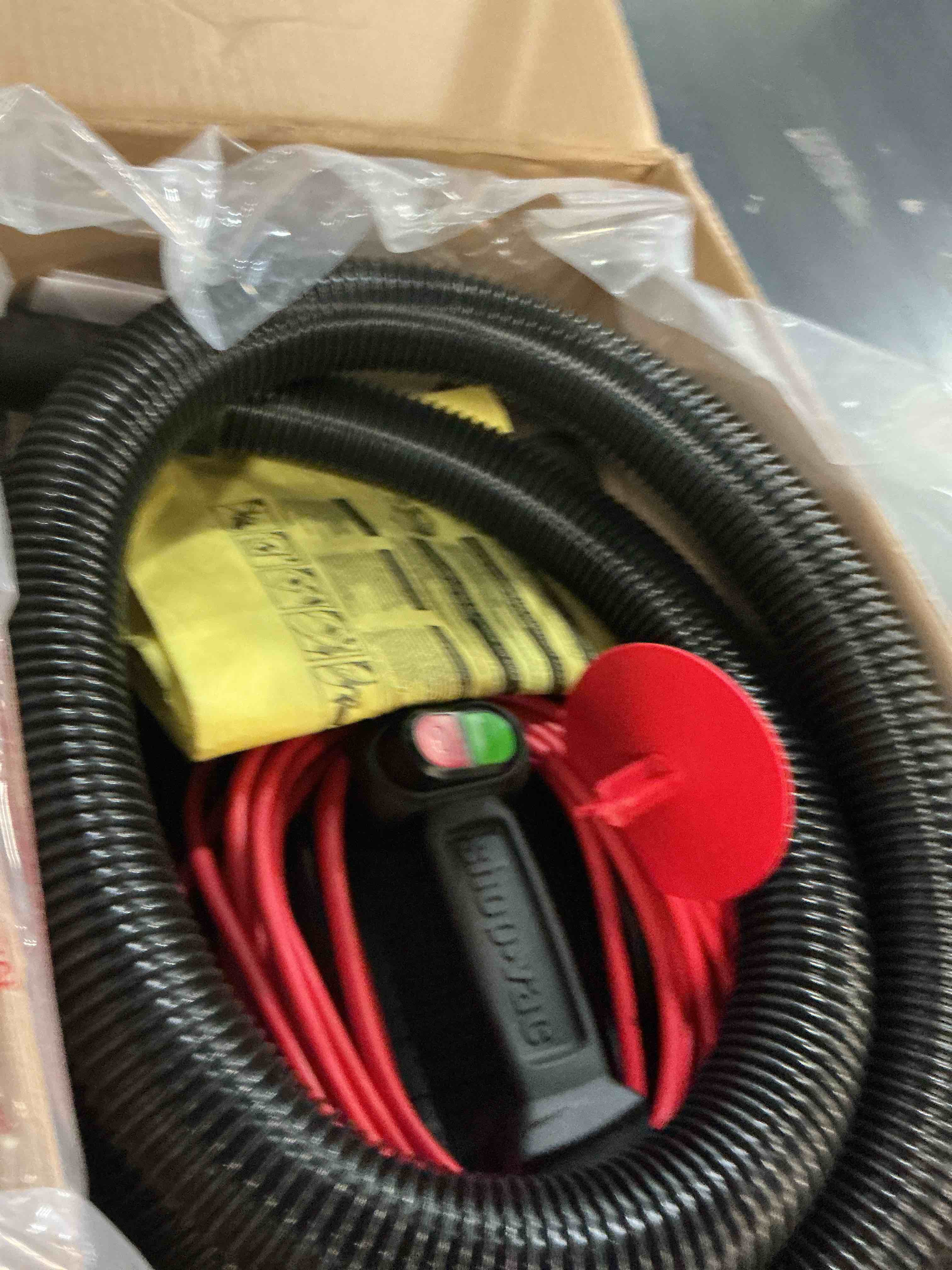 Condition photo showing Good Condition for shop-vac 4-gallon 6 hp corded wet/dry shop vacuum with accessories included