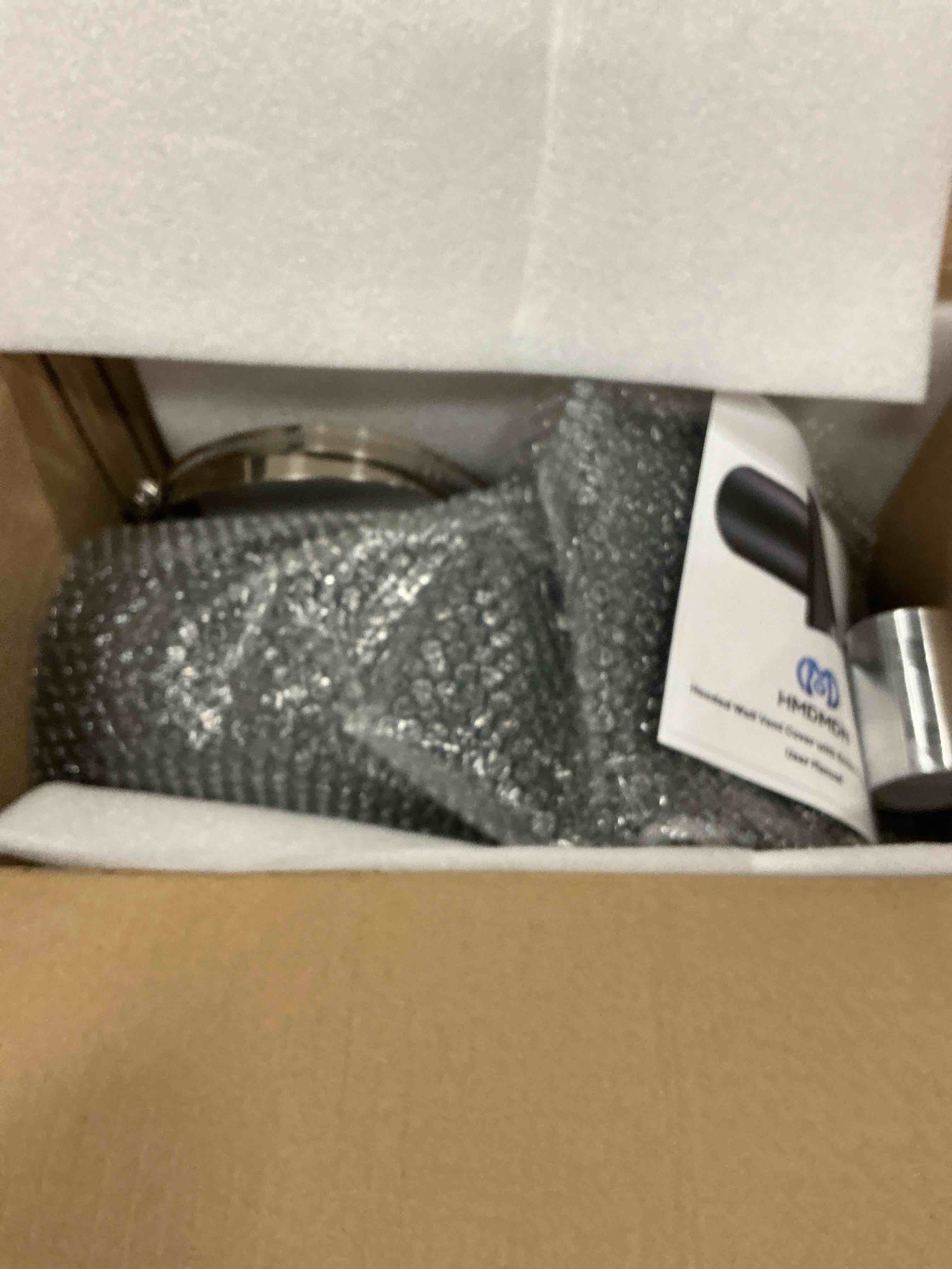 https://s3.amazonaws.com/lotting-images-prod/bidfta/GRA3986894_1777302236682.jpeg