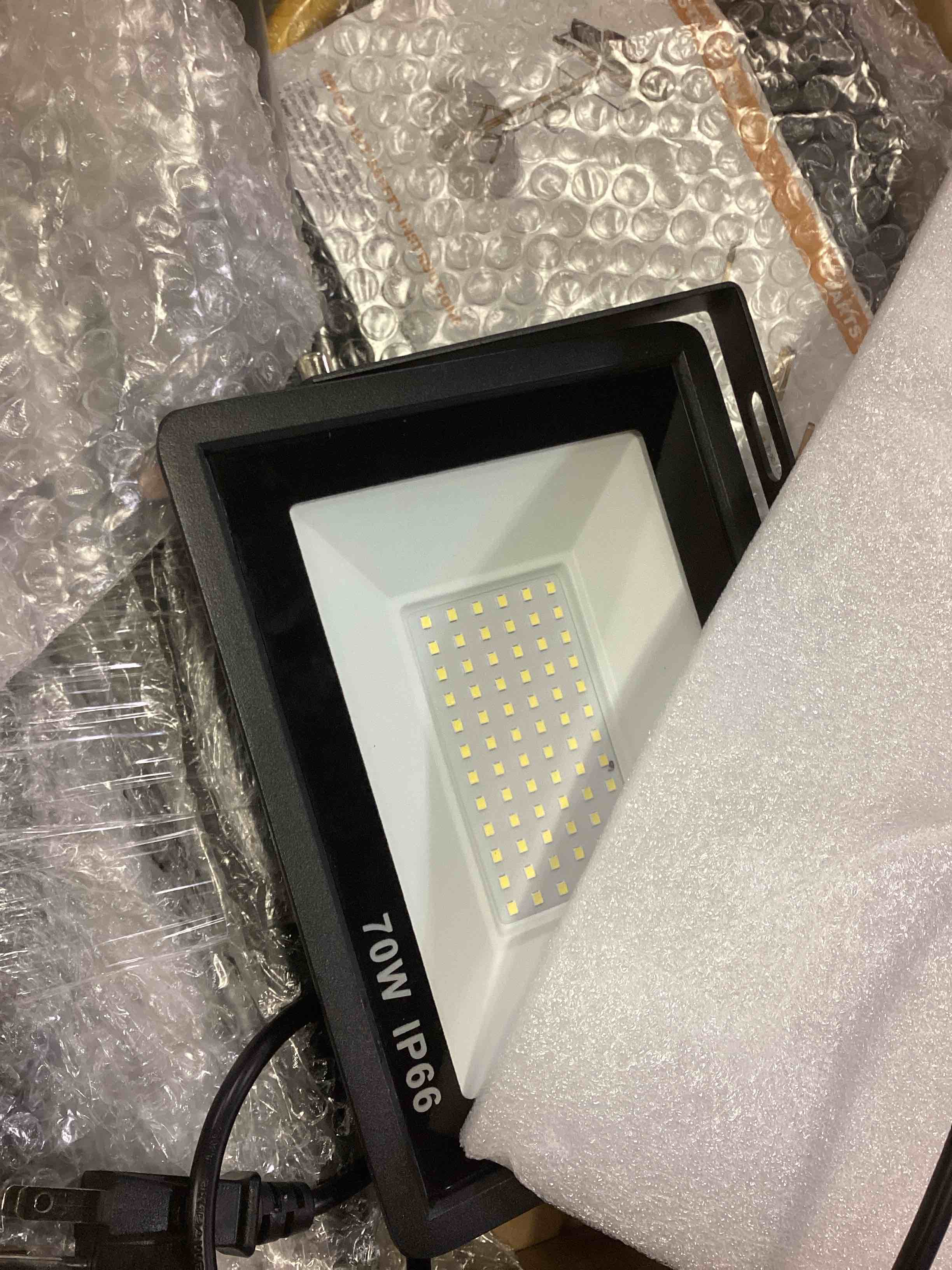 Condition photo showing As Is for (Similar product) Upgraded LED Work Lights with Stand, 21000 Lumen, 3-Head Adjustable Work Light, Waterproof Foldable Tripod, Extended Cord for Outdoor & Indoor Job Sites, Workshops, Construction, Garage Lighting 3 head black