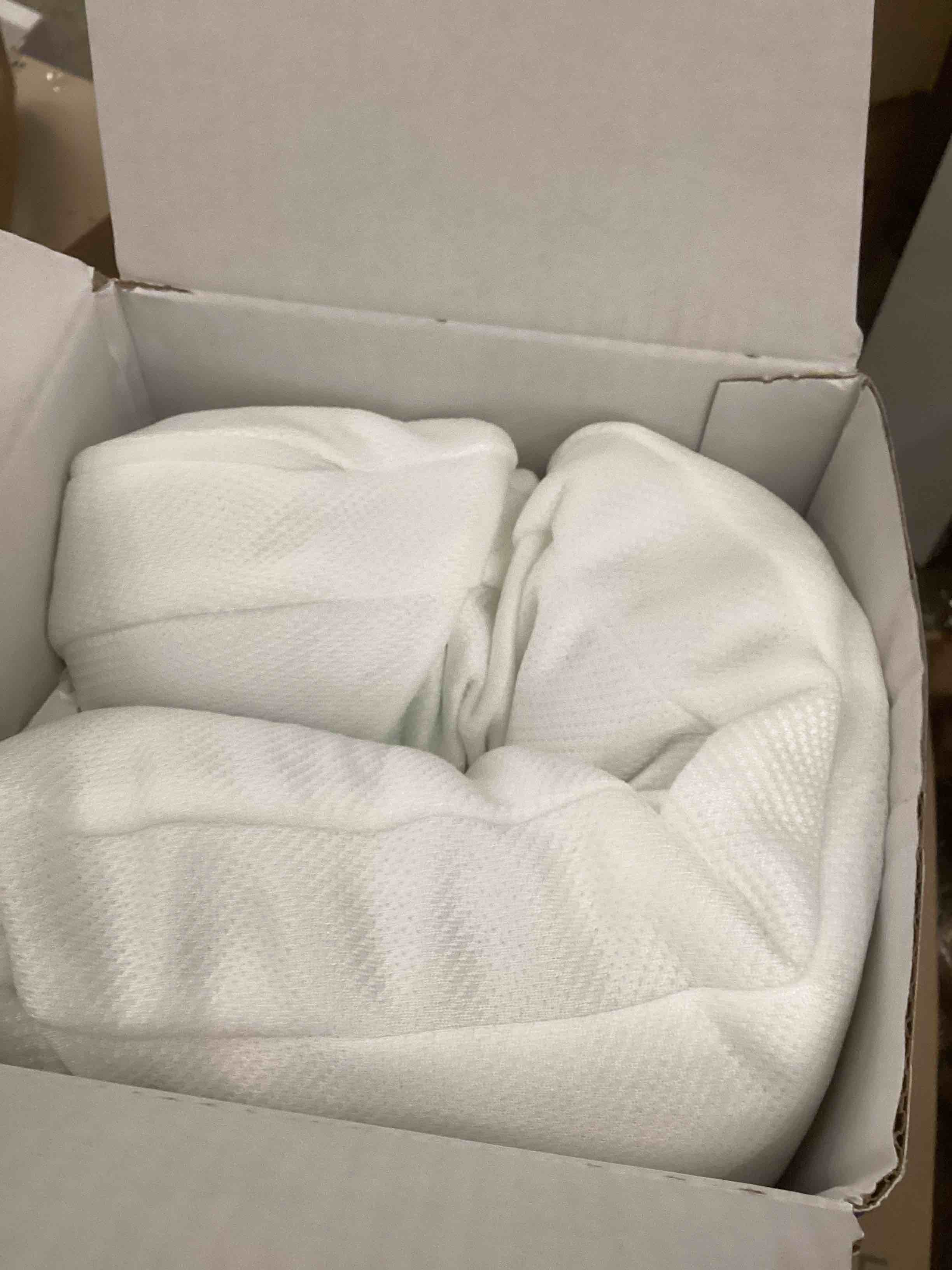 Condition photo showing New/Like New for Casper Sleep Essential Cooling Foam Pillow, Standard Size – Firm Memory Foam with Cooling Cover, Supports Side Sleepers, Breathable & Pressure-Relieving Standard Essential Cooling Foam Pillow Single Pack