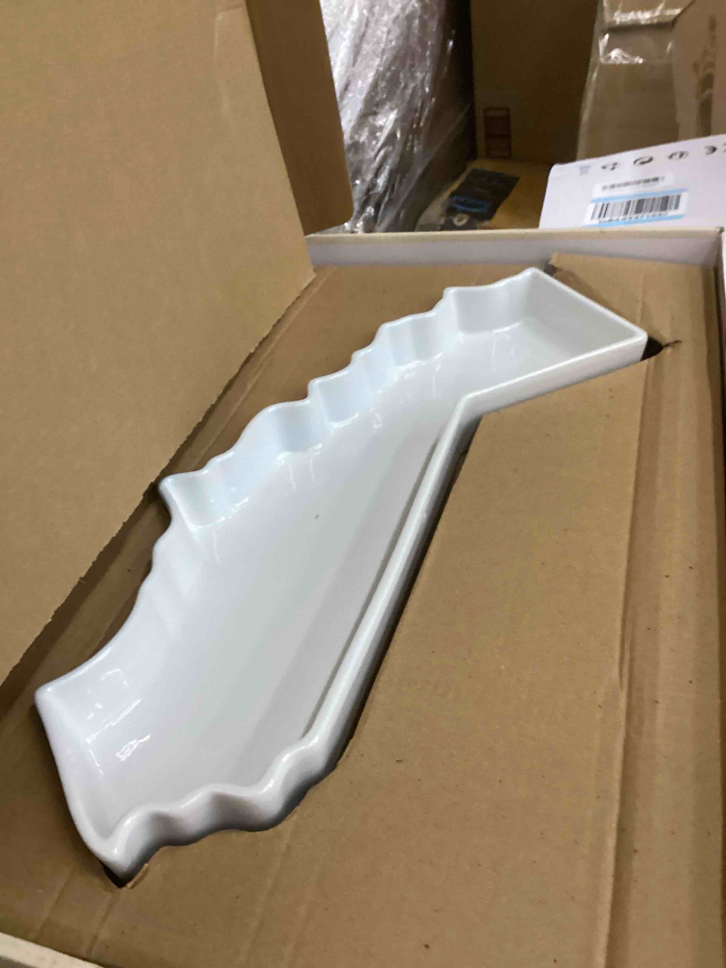 Condition photo showing New/Like New for California Shaped Baking Dish Serving Platter or Decorative Tray Charming Porcelain Bakeware Oven Microwave and Dishwasher Safe