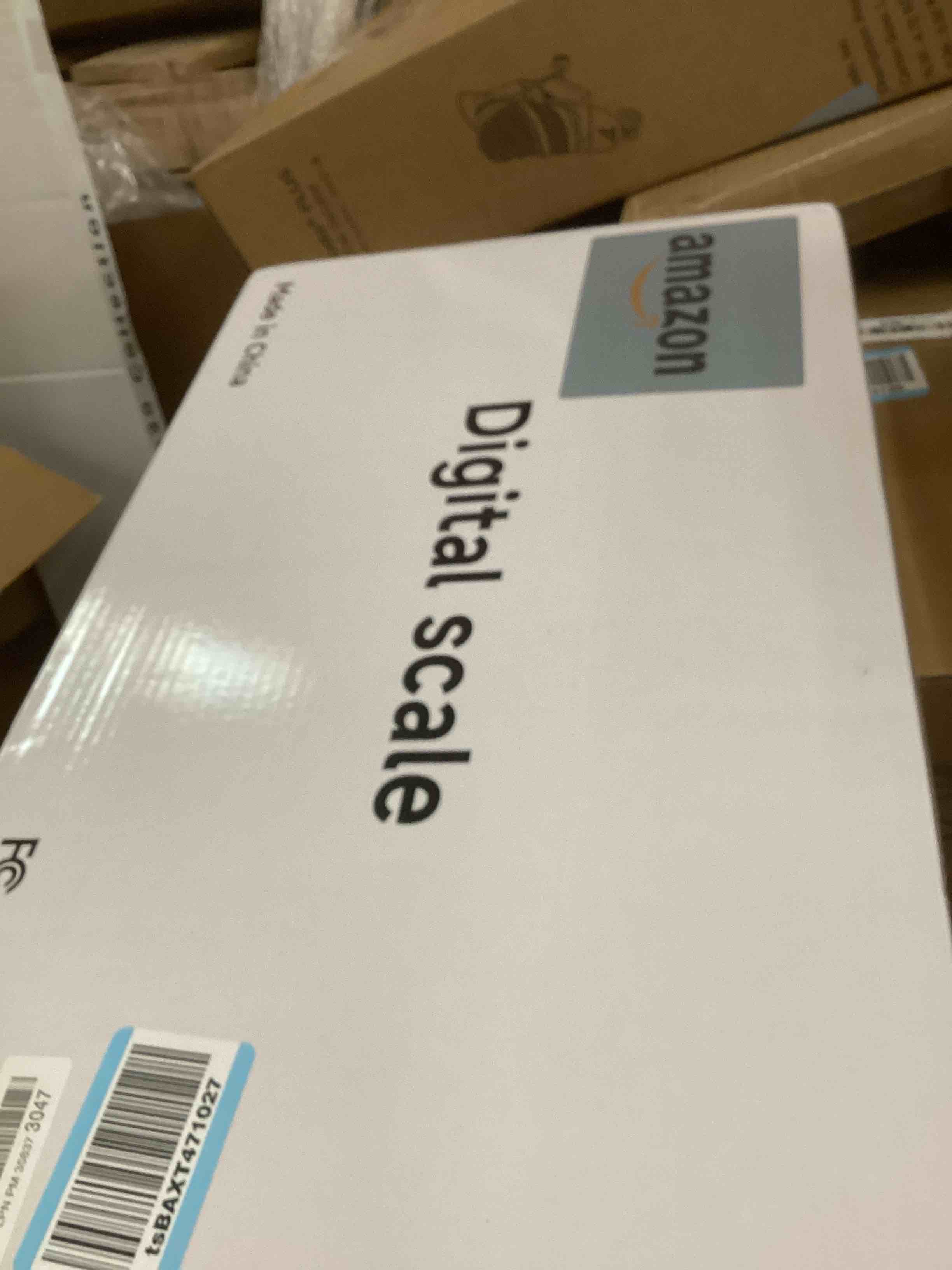 Condition photo showing New/Like New for Dog Scale for Small Dogs, cat Scale,Digital pet Scale for Weighing,Measuring Range:40g-88Lb,Suitable for Puppy and Kitten to Adult Animals White