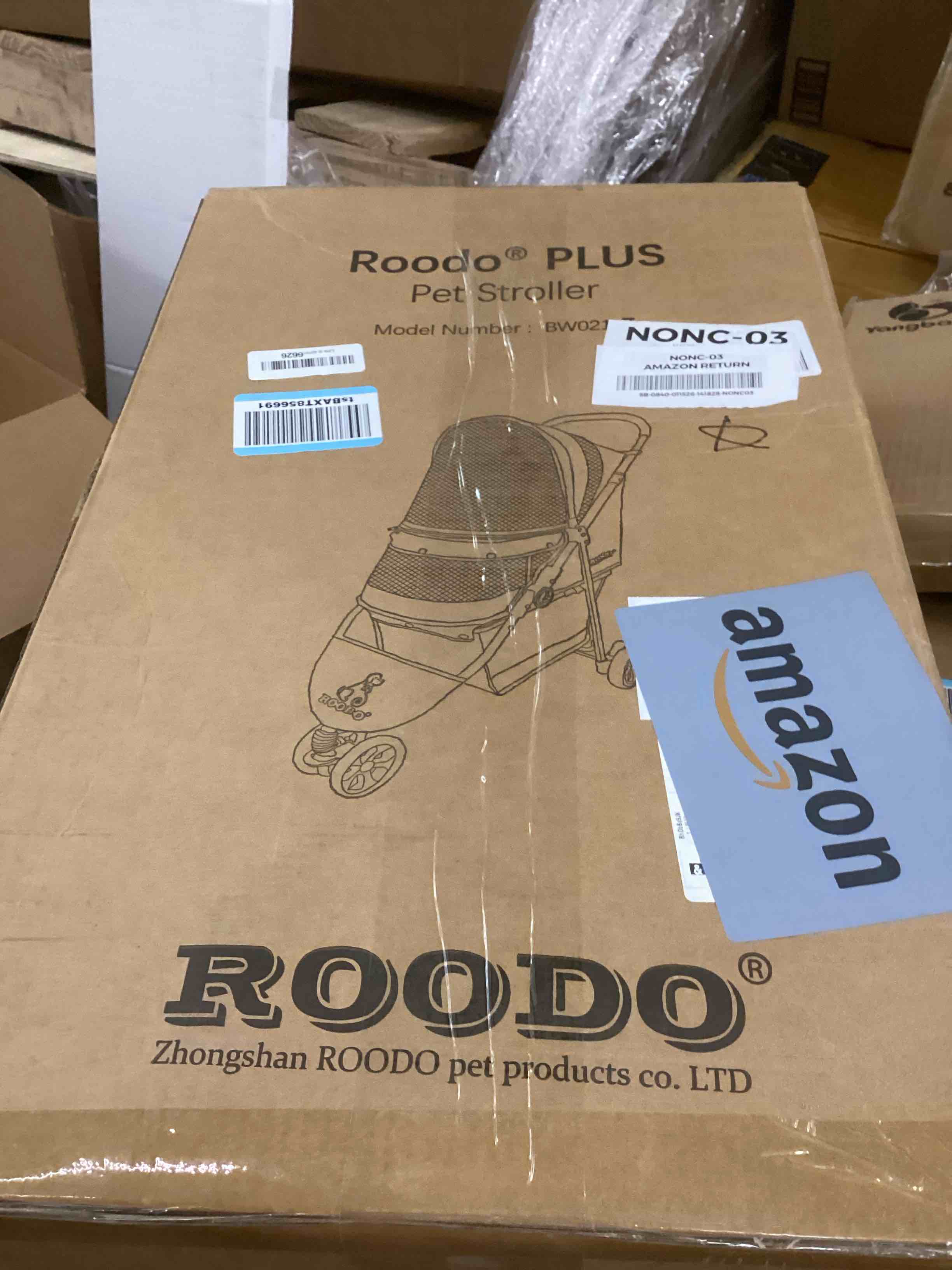 Condition photo showing New/Like New for ROODO 3 Wheel Pet Stroller Best Lightweight Foldable Compact Portable Jogger All Terrain Travel Pet Gear Puppy Kitty Stroller for up to 30lbs Medium Small Dogs and Cats(Green) Cationic Green