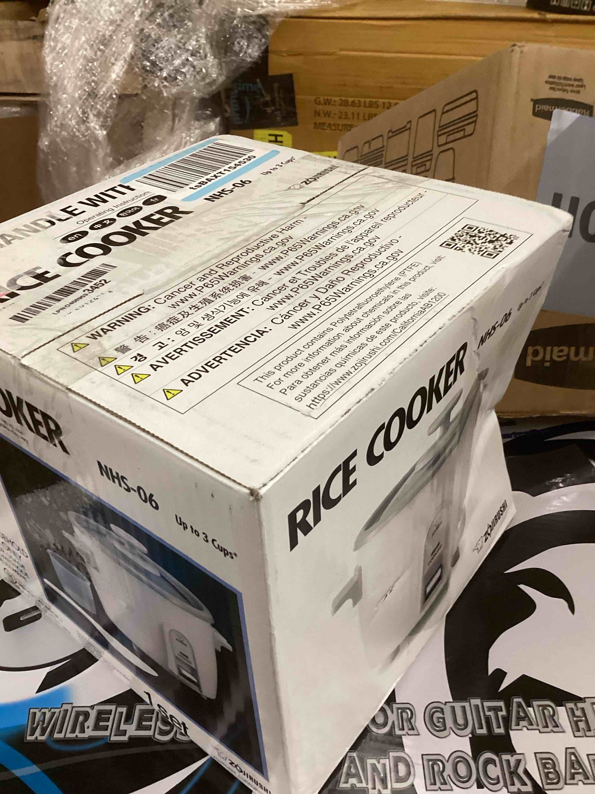 Condition photo showing Good Condition for Zojirushi 3 Cup Rice Cooker/Steamer ( White) 3-Cup Modern