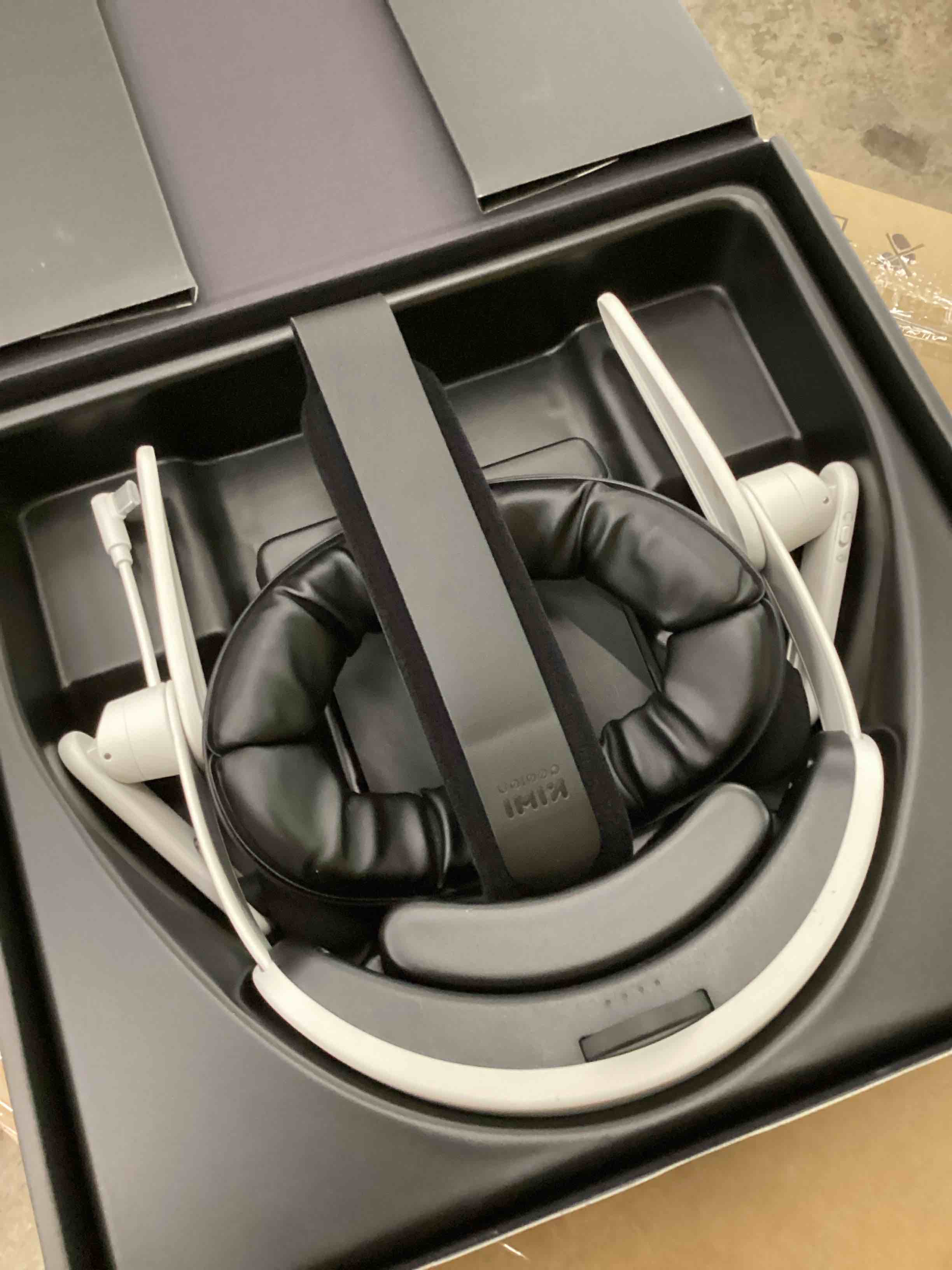 Condition photo showing Good Condition for KIWI design Audio Head Strap with Battery for Meta/Oculus Quest 3/3S, K4 Duo DualFast Charging Headset, VR Accessories with Balanced Design for Enhanced Sound Effects & Playtime