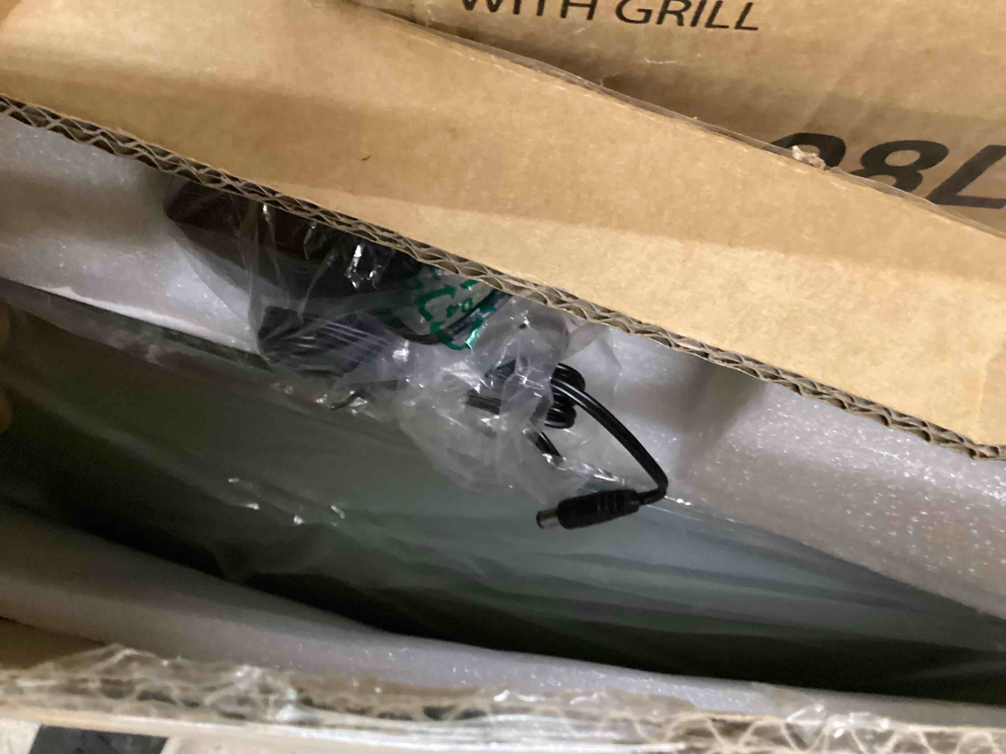 Condition photo showing Good Condition for PRIMETEK Vanity Mirror with Lights, 19"x22" Large Makeup Mirror with Lights, LED Lighted Makeup Mirror, Touch Screen with 3-Color Lighting, Dimmable for Vanity Desk Tabletop, Bedroom, White White(led) 22"L x 19"W