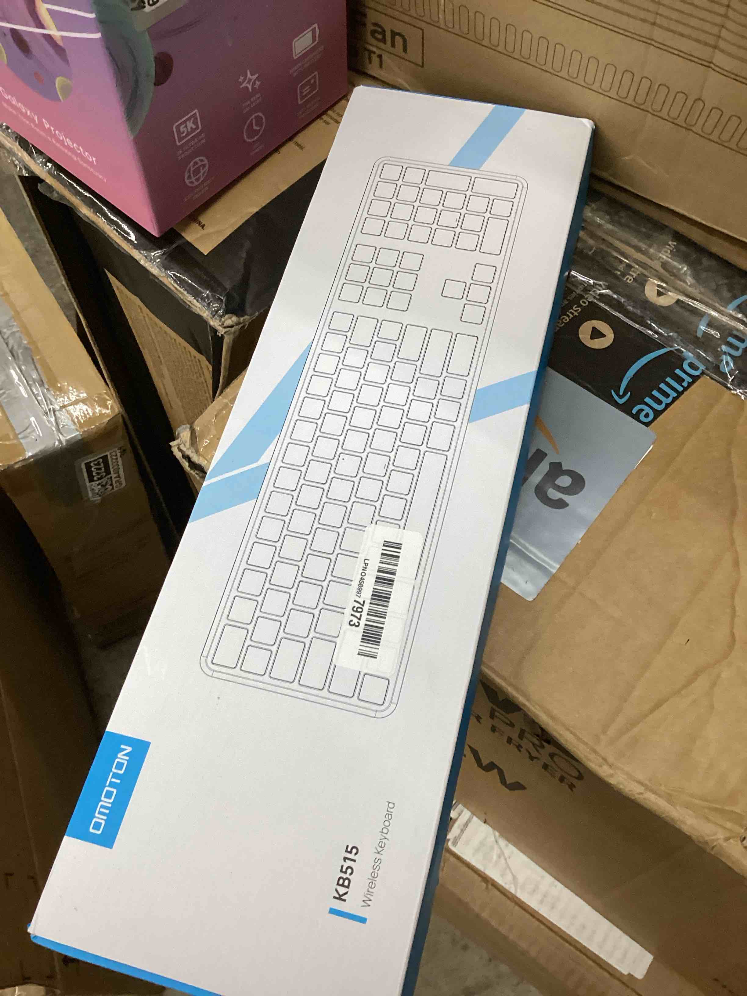 Condition photo showing New/Like New for OMOTON Bluetooth Keyboard Compatible with Mac, with Numeric Keypad, Rechargeable Wireless Keyboard Compatible with MacBook Pro/Air, iMac, Mac mini/Pro Laptop and PC (Silver) Three zone keyboard Silver