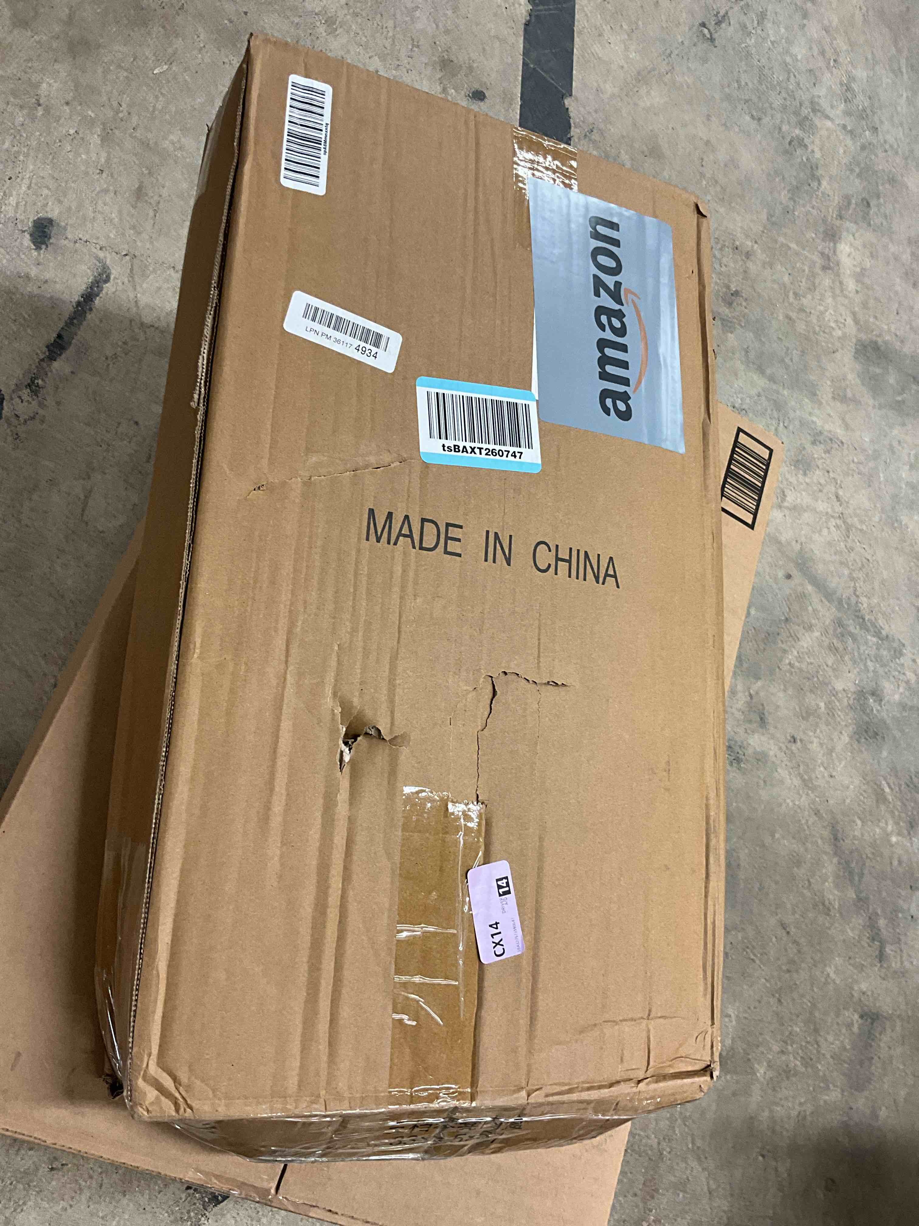 Condition photo showing Good Condition for Adjustable Keyboard Bench, Folding Piano Stool Chair with 2.4" Thick Padded Seat, Portable Height Adjustable Organ Synthesizer Bench, Non-Slip Rubber Feet - Black