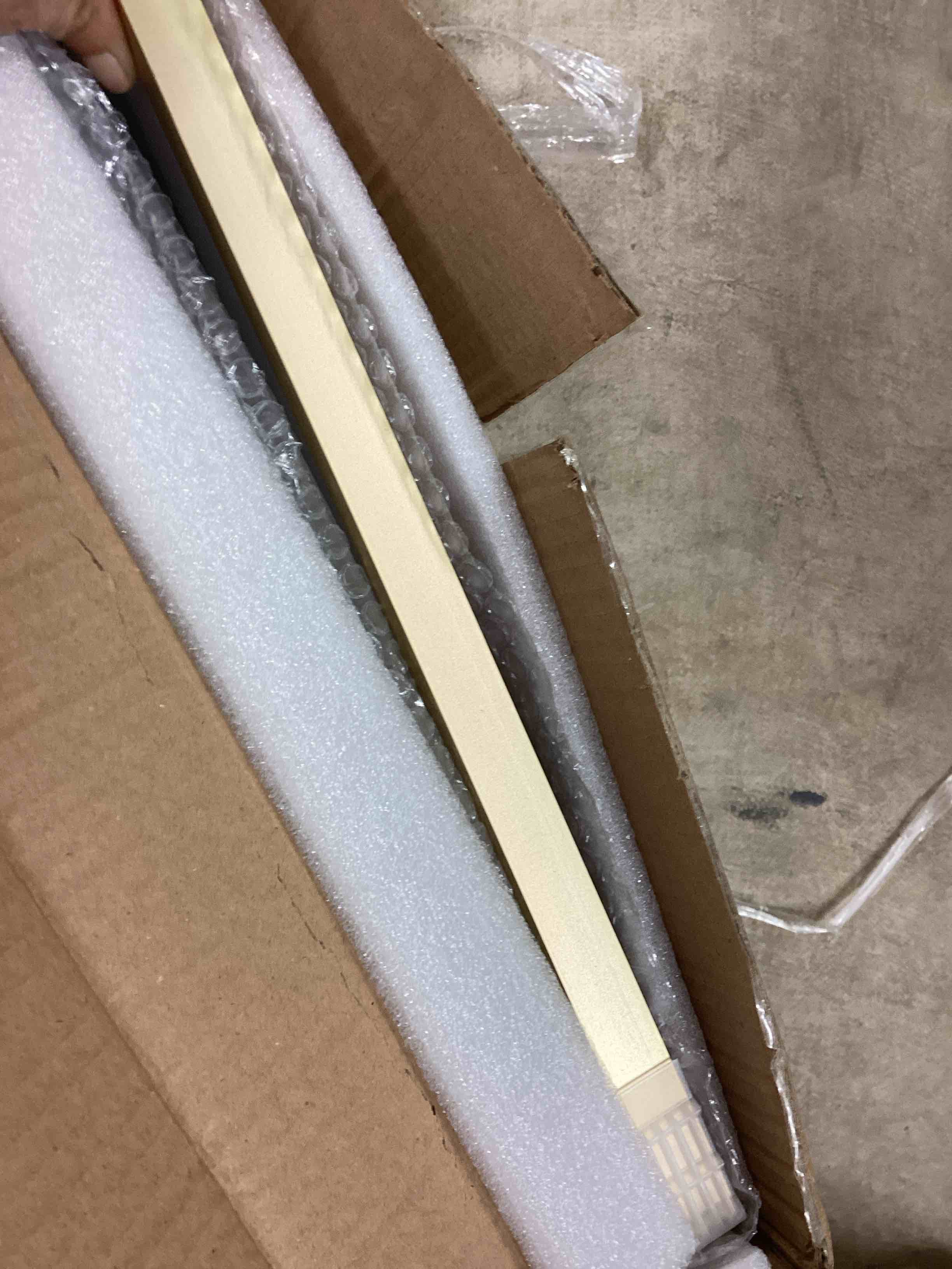 Condition photo showing Good Condition for eletecpro 16x24 Aluminum Record Frame with Acrylic Cover & 2 Double-Sided Mats (Black&White), Vinyl Frame for 12 Inch Single Album, Vinyl Display Wall Mount with Hanger, Home Decor, Gold Gold 16x24