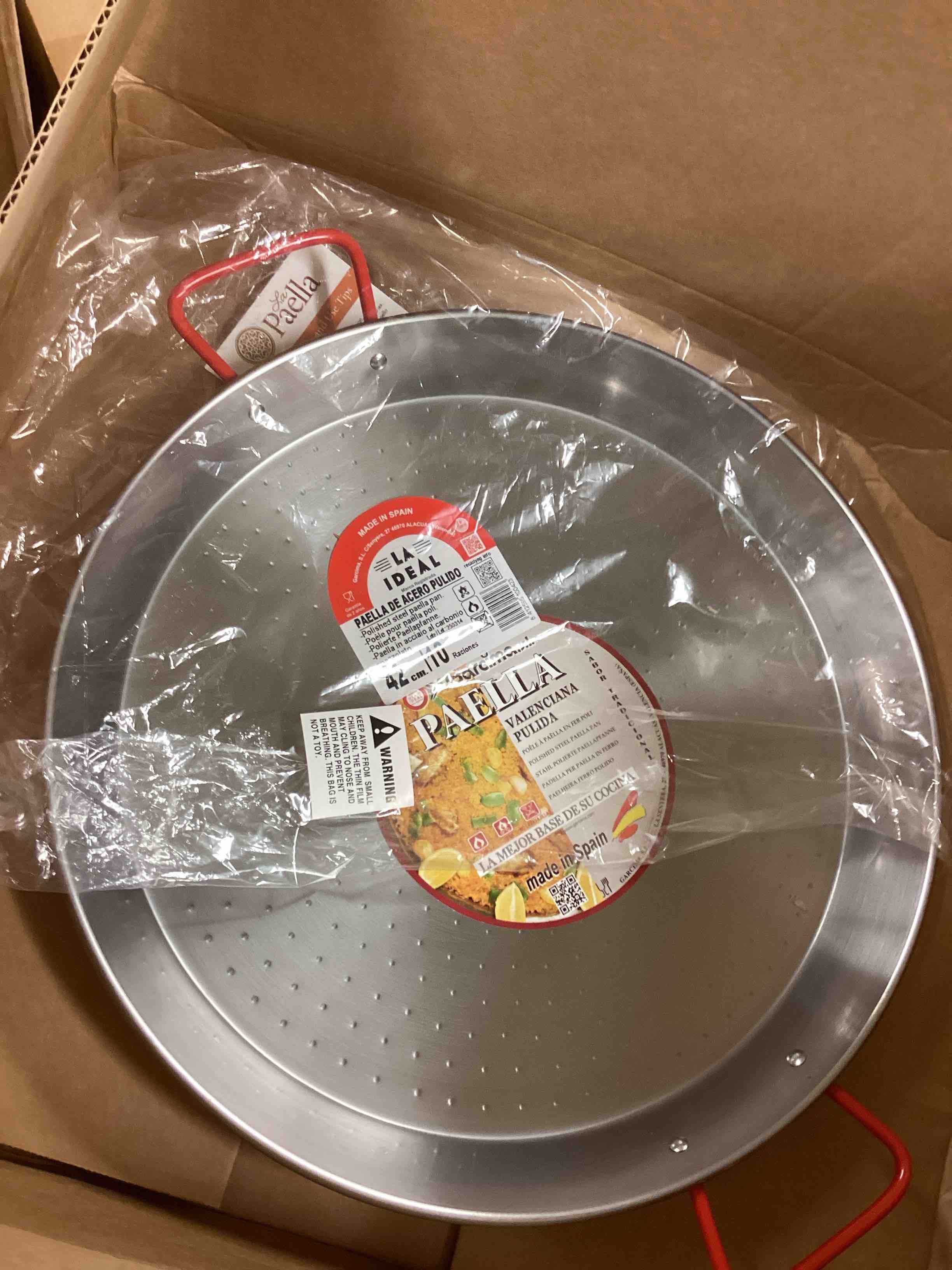 Condition photo showing Good Condition for Garcima 17-Inch Carbon Steel Paella Pan, 42cm 42 cm