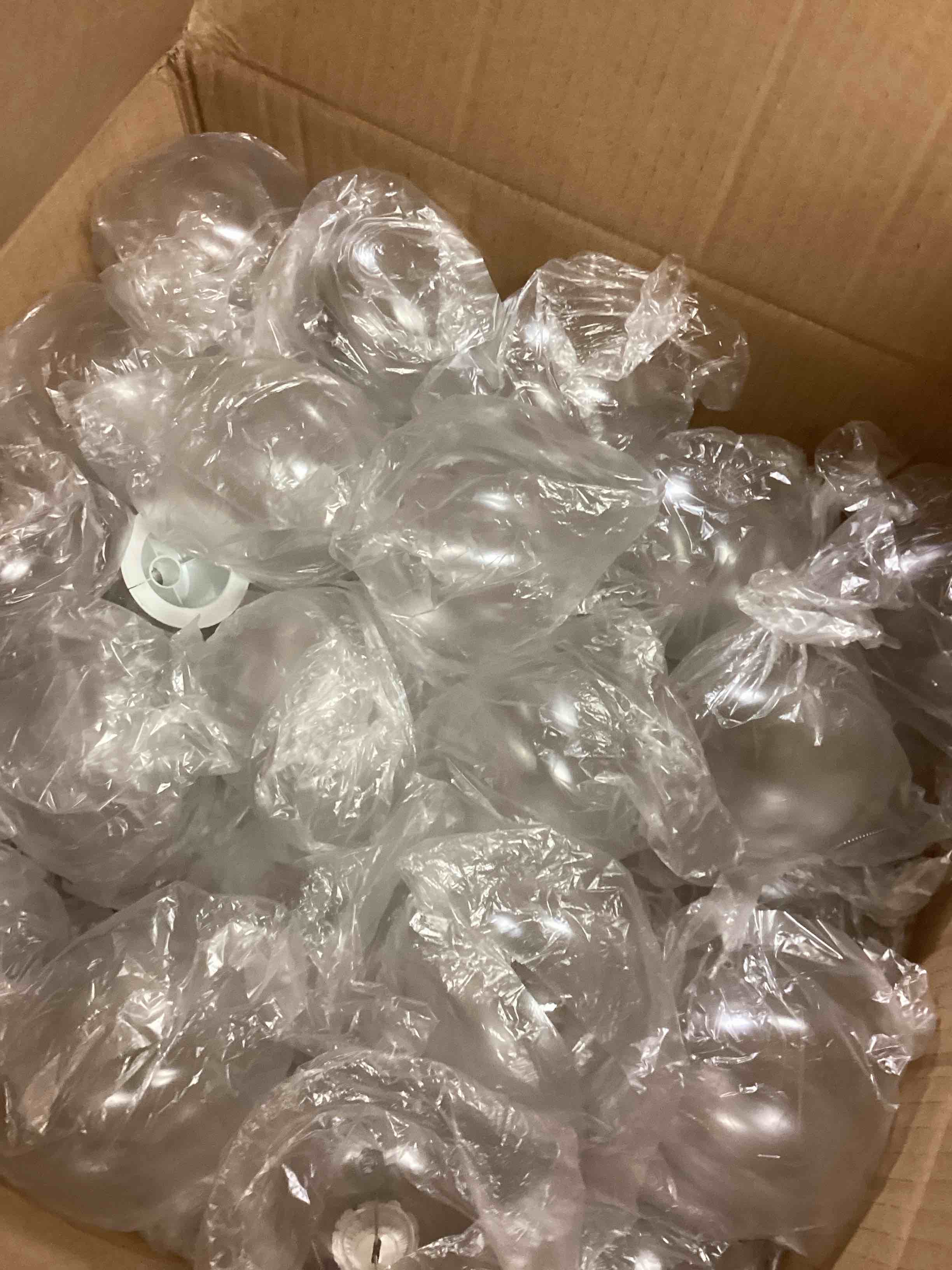 Condition photo showing New/Like New for Wettarn 100 Pcs 3.15 Inch Clear Christmas Ornaments Balls Plastic Fillable Ornament Ball with Rope for DIY Craft Xmas Wedding Party Decor 100 3.15 Inch
