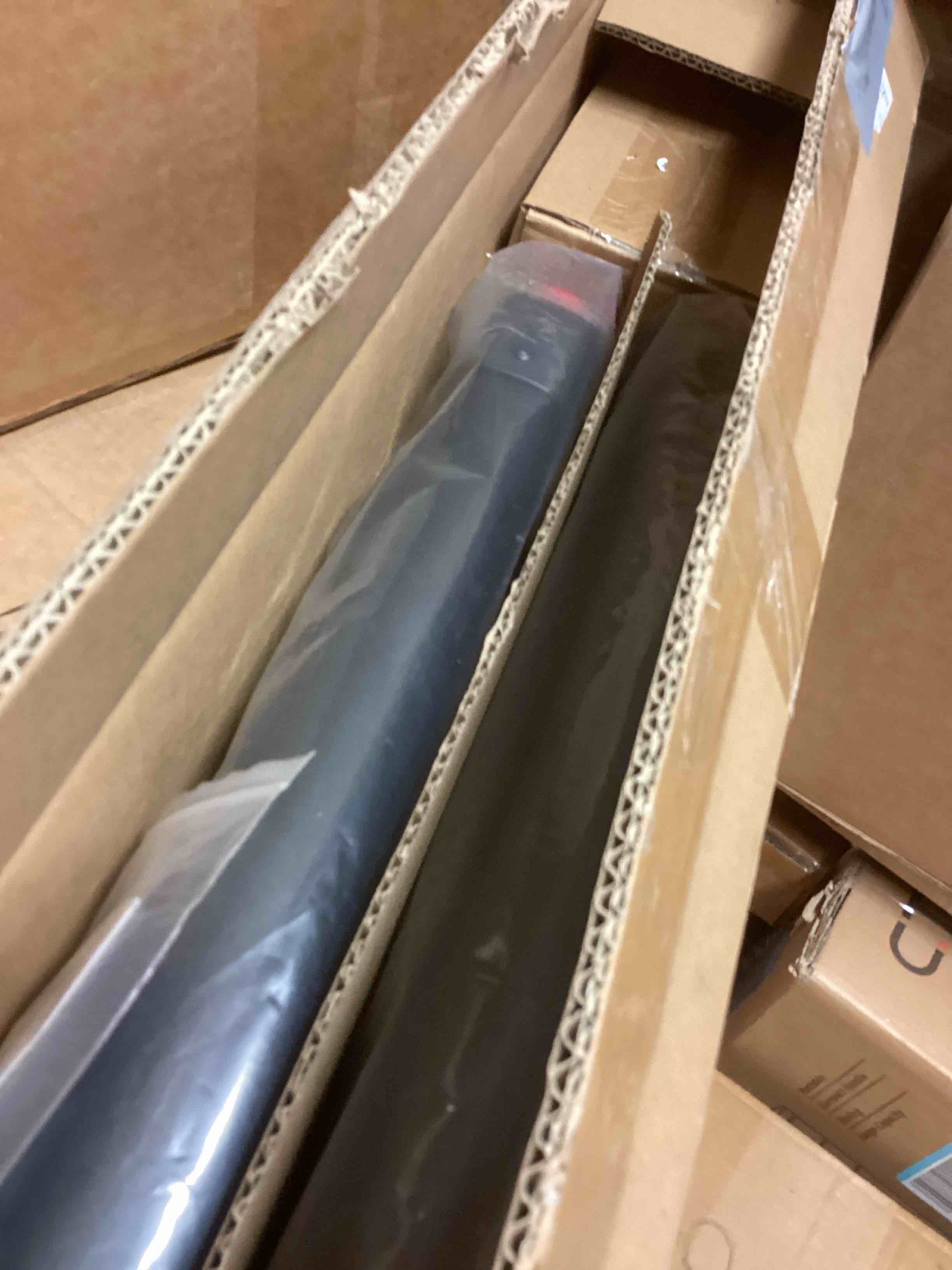 Condition photo showing New/Like New for Ski and Snowboard Roof Racks, Ski Roof Racks with Anti-Theft Lock Racks Carrier for Snowboard Universal Ski Top Holder Fits for Square/Round/Aero/Oval Cross Bars, Black, Small Black 16.3 inch