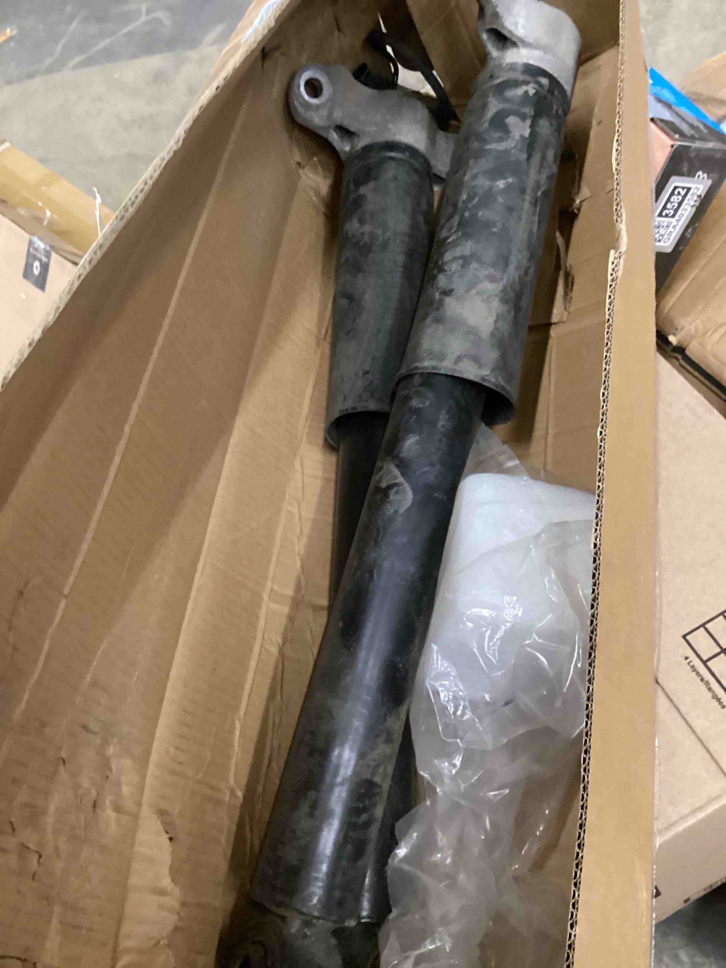 Condition photo showing As Is for 84326294 Rear Air Suspension Shock Absorbers Struts Compatible with Cadillac XTS 2013 2014 2015 2016 2017 2018 2019 3.6L V6 20903683 23457034 84326293, 1 Pair 2013-2019 Black 1 Pair Rear Shock Struts