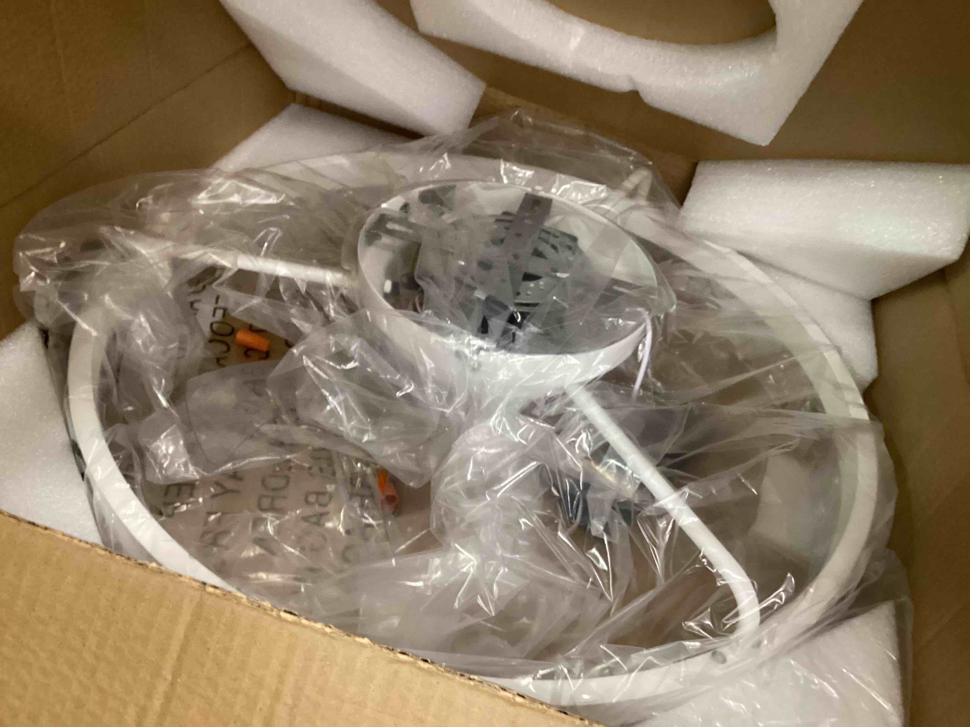 Condition photo showing Good Condition for Low Profile Ceiling Fans with Lights and Remote, Stylish 19.7 inches Dimmable Flush Mount Ceiling Fan, Enhancing Room Decor, Stepless Color Temperature Change, and 6 Speeds - White