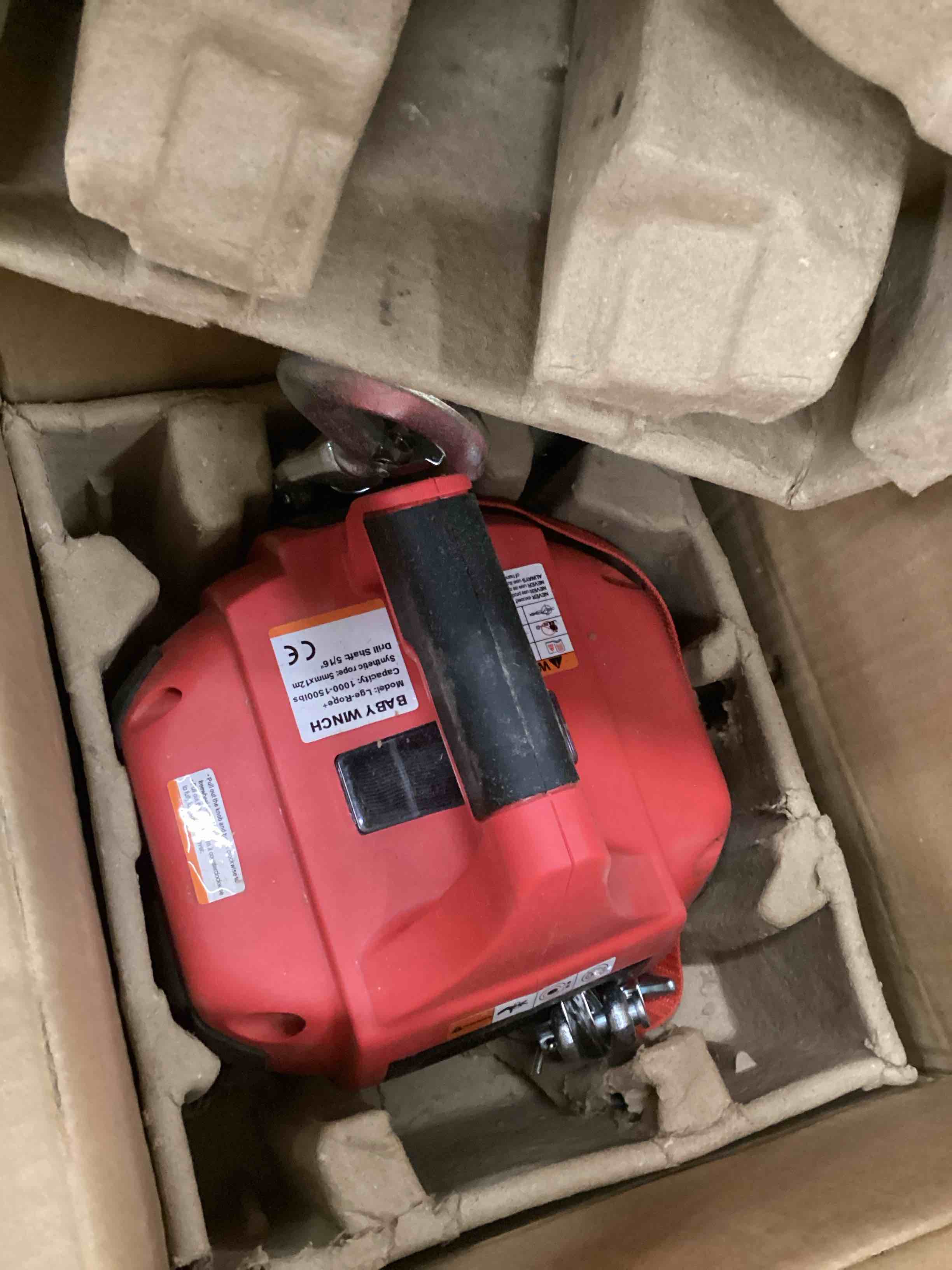 Condition photo showing Good Condition for Portable Drill Winch of 1000 Lbs, Red Handheld Drill Winch with 40 Foot Synthetic Rope, Rotate The Hook 360 Degrees, for Lifting & Dragging(Red) 1000 lb. Capacity Synthetic Rope