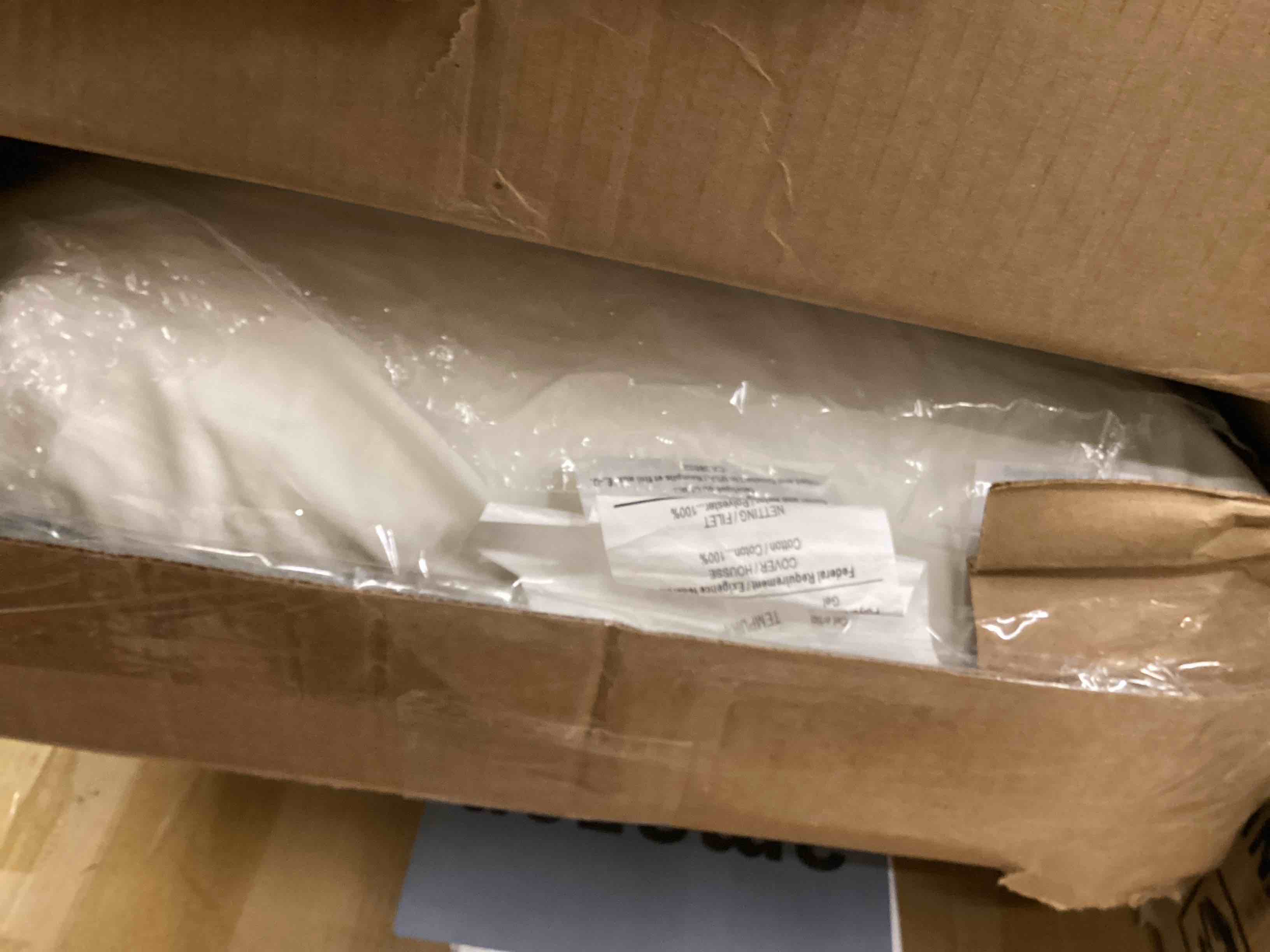 Condition photo showing Good Condition for Tempur-Pedic TEMPUR-Cloud Dual Cooling Pillow, Queen, White Queen 1