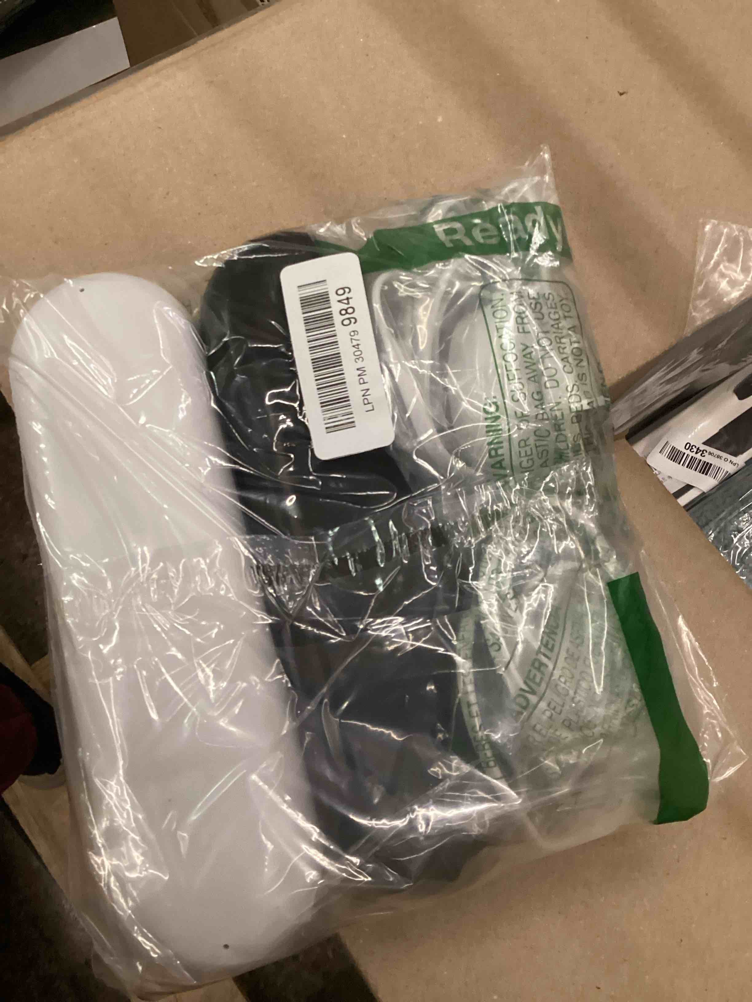 Condition photo showing Good Condition for Oral-B iO Ultimate Clean Rechargeable Battery Powered Toothbrush 2-Set Incl. 2 Handles, 2 Chargers, 4 Brush Heads, 2 Travel Cases & Bluetooth (Black + White)