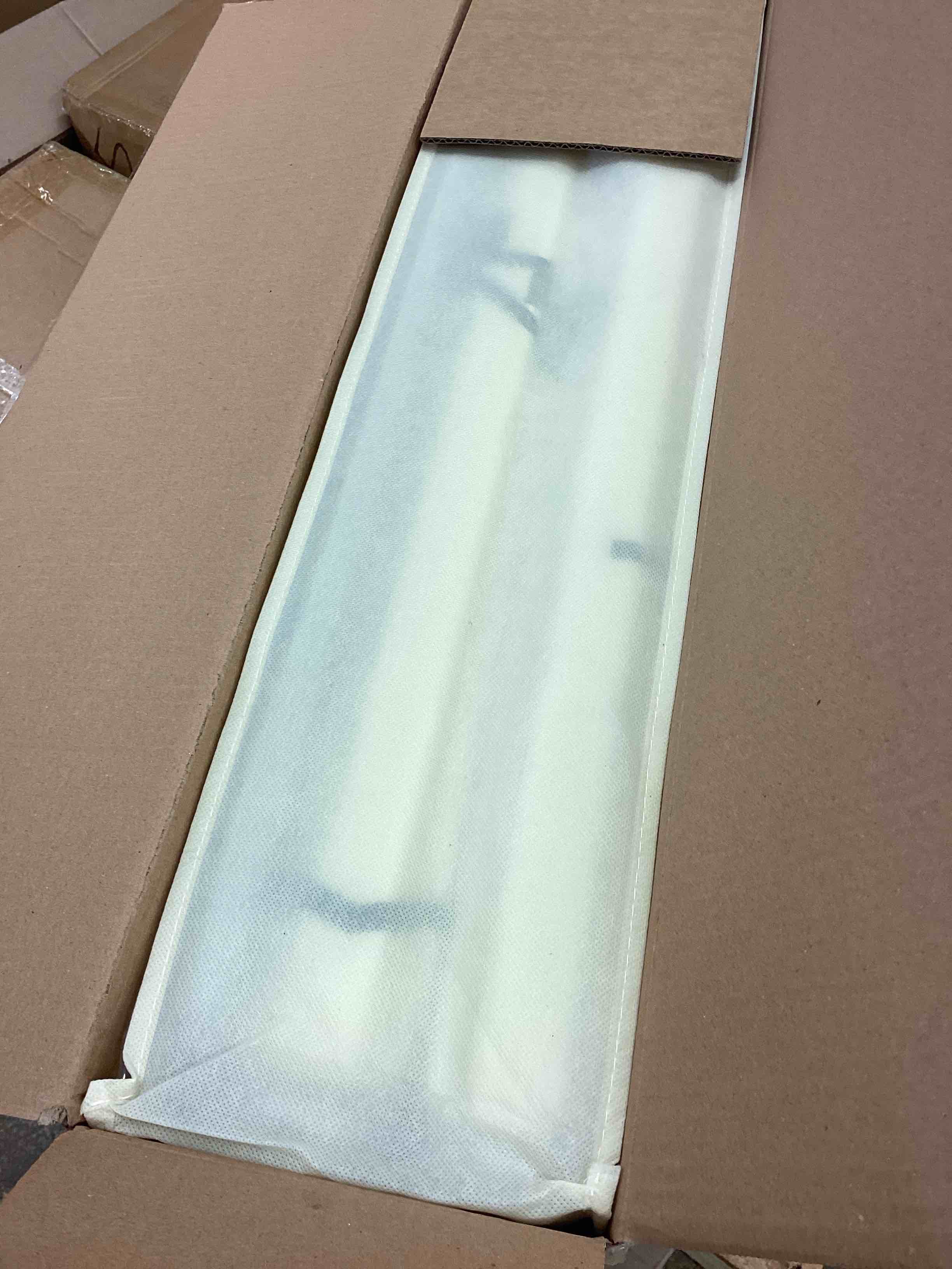 Condition photo showing New/Like New for Foldable Baby Play Mat, PIGLOG 0.6in Thick Waterproof Playmats for Babies and Toddlers Kids, Safe Foam Playmat for Tummy Time, 50x50 Playpen Mat, Reversible Portable Baby Floor Mat for Infant, Giraffe Giraffe 50 x 50 x 0.6 Inch