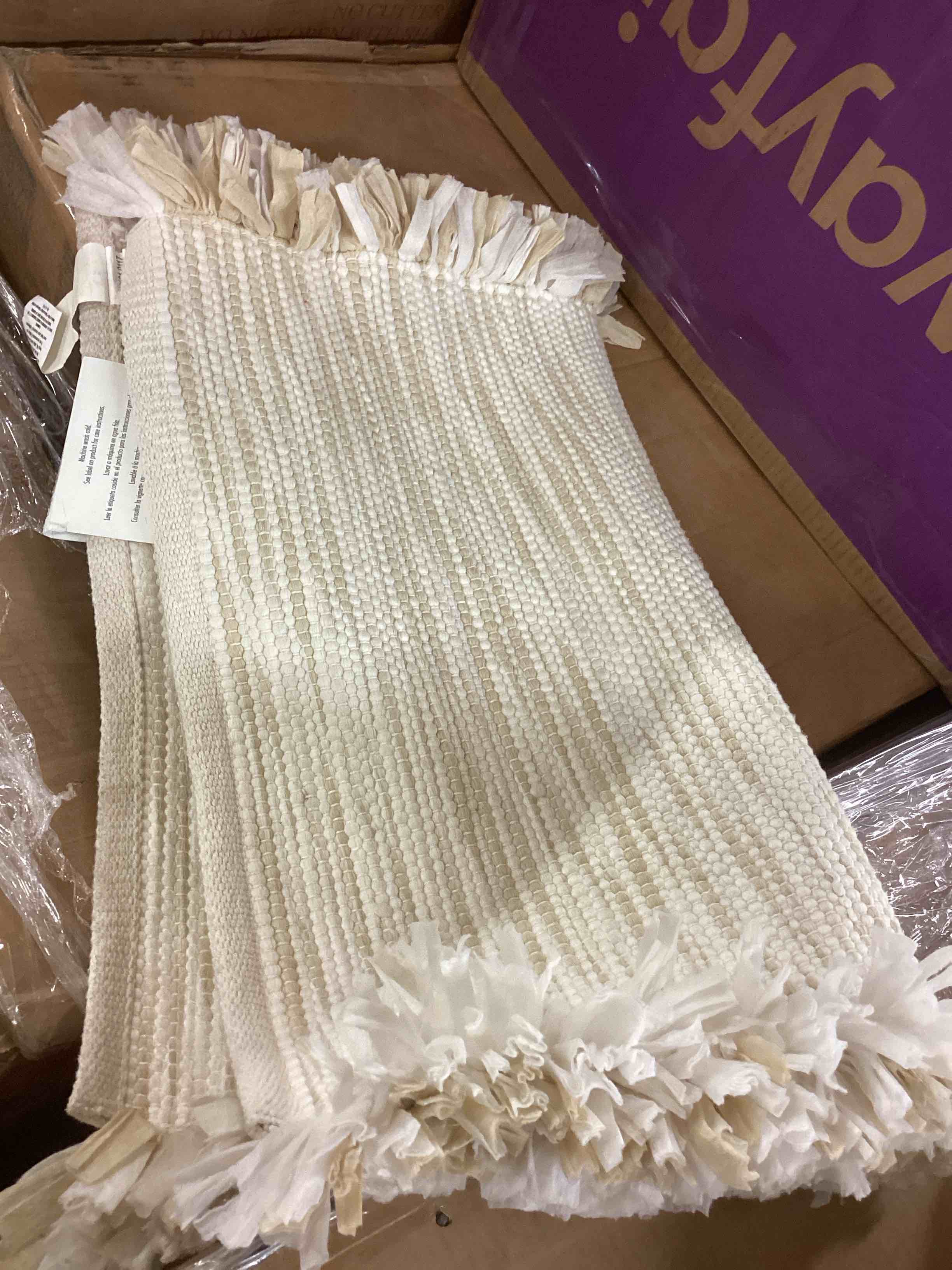 Condition photo showing Good Condition for SKL Home Elephant Walk Rug 20 x 30 in.