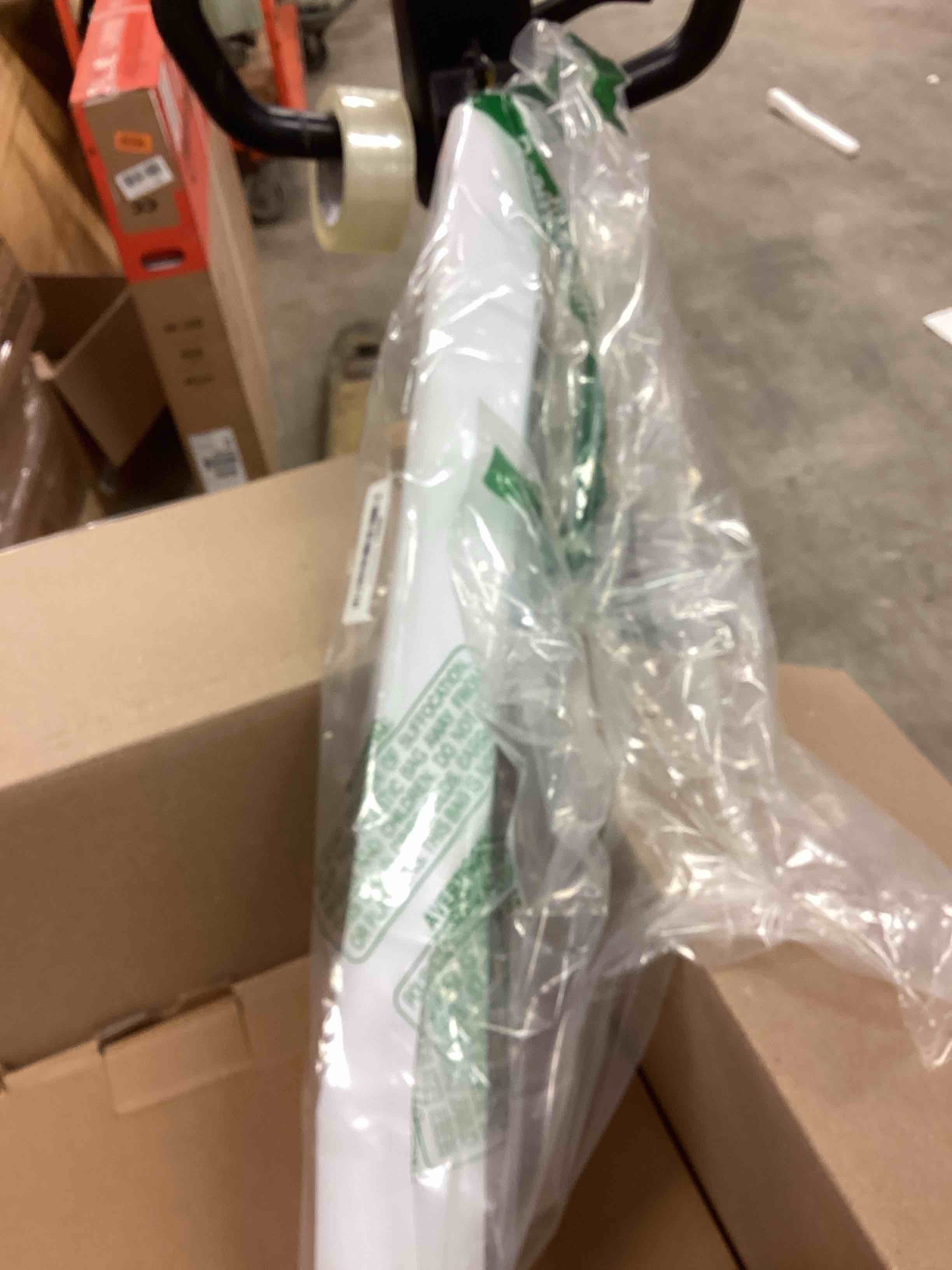 Condition photo showing New/Like New for Marvel Studios Captain America Brave New World, 12-Inch Deluxe Captain America Action Figure, Shield & Accessories, Super Hero Toys for Kids 4 and Up