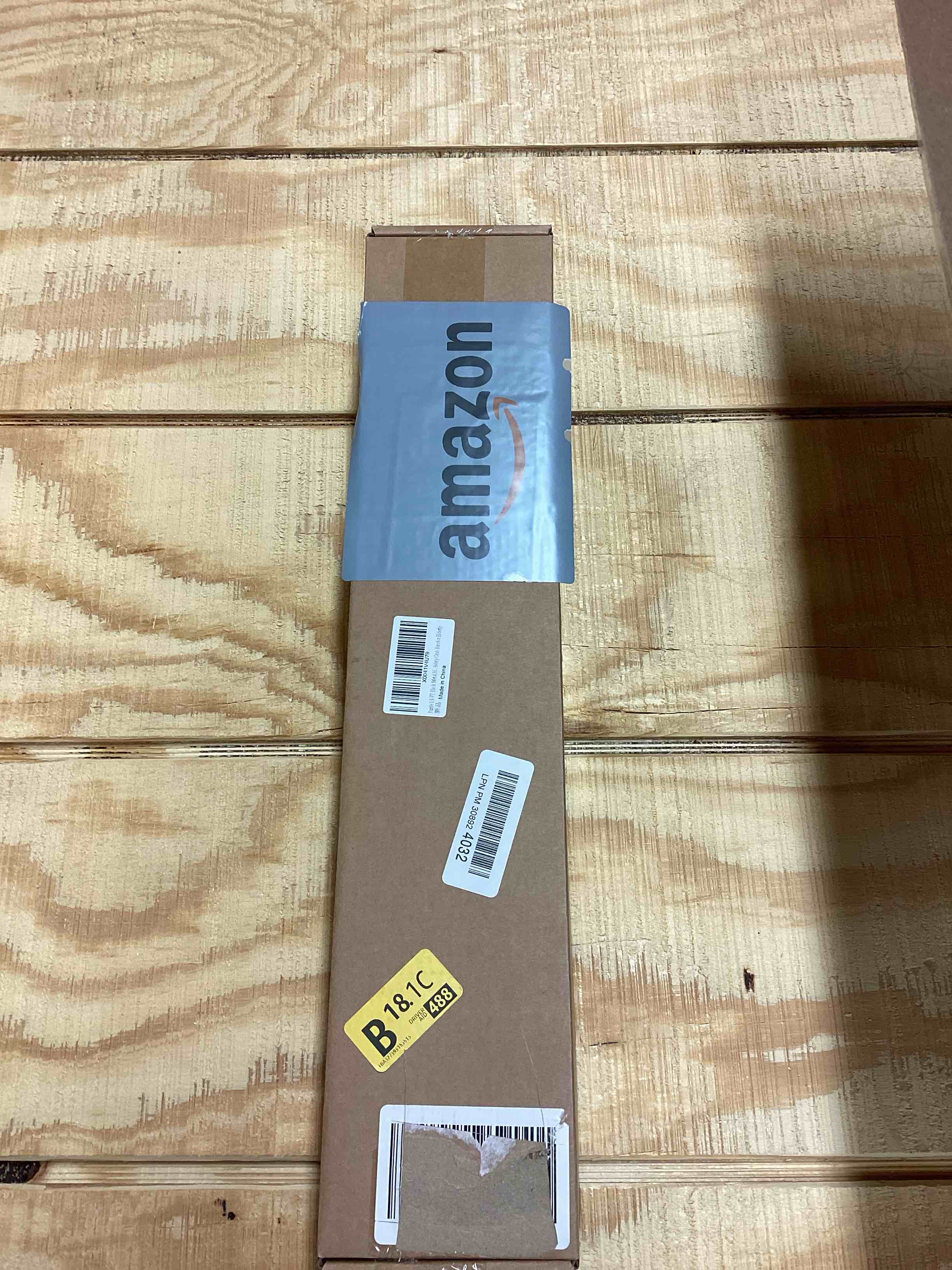 Condition photo showing New/Like New for 1.6 FT Black Metal Heavy Duty Stair Railing Indoor, Wall Mounted Iron Staircase Handrail - Hand Railings Kit for Garage, Basement, Porch Steps, Outdoor Deck Rails, Safety Grab Bars for Elderly 19 INCH Black