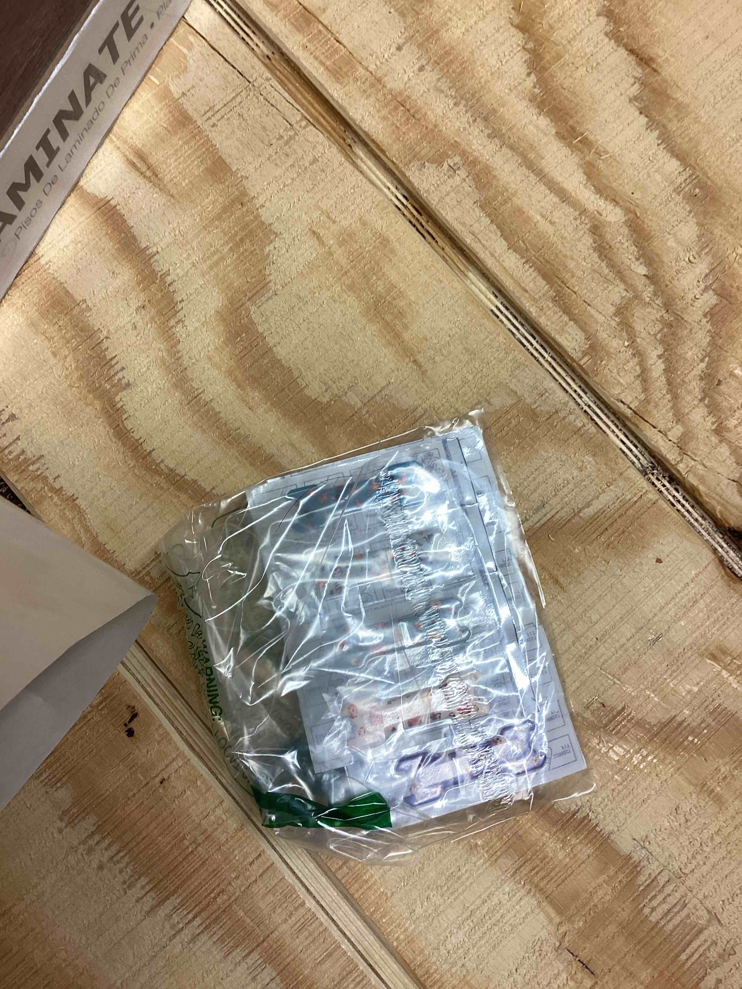 Condition photo showing New/Like New for 30pcs Small Size Nasal Strips for Breathing,Breathe Right Nose Strips Kids,Nose Strips for Boys and Girls,Nasal Strips for Snoring,Anti Snoring Nose Clips (30pcs Series-B)