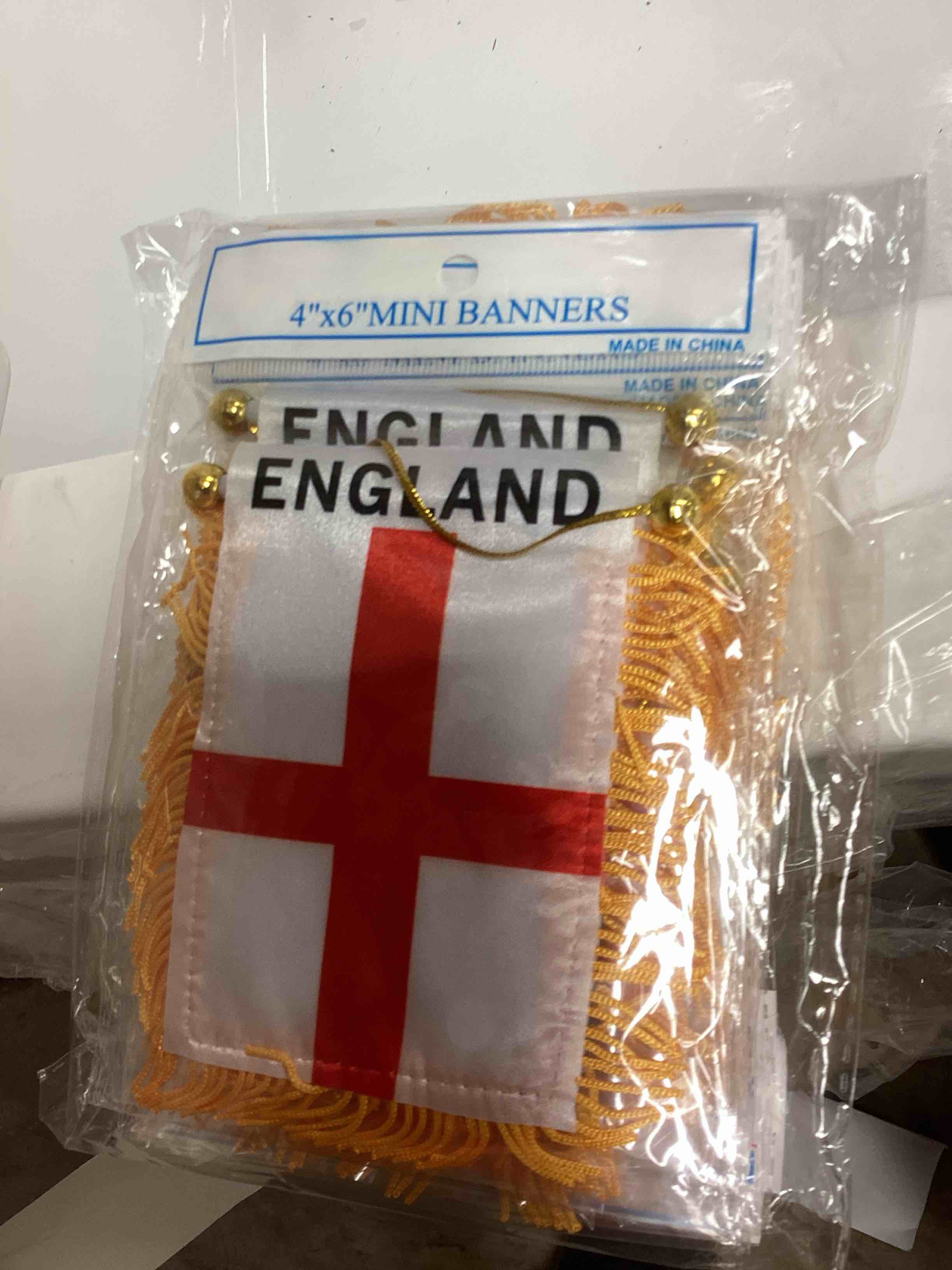 Condition photo showing New/Like New for ENGLAND MINI BANNER FLAG GREAT FOR CAR & HOME WINDOW MIRROR HANGING (10 pcs/pack) 