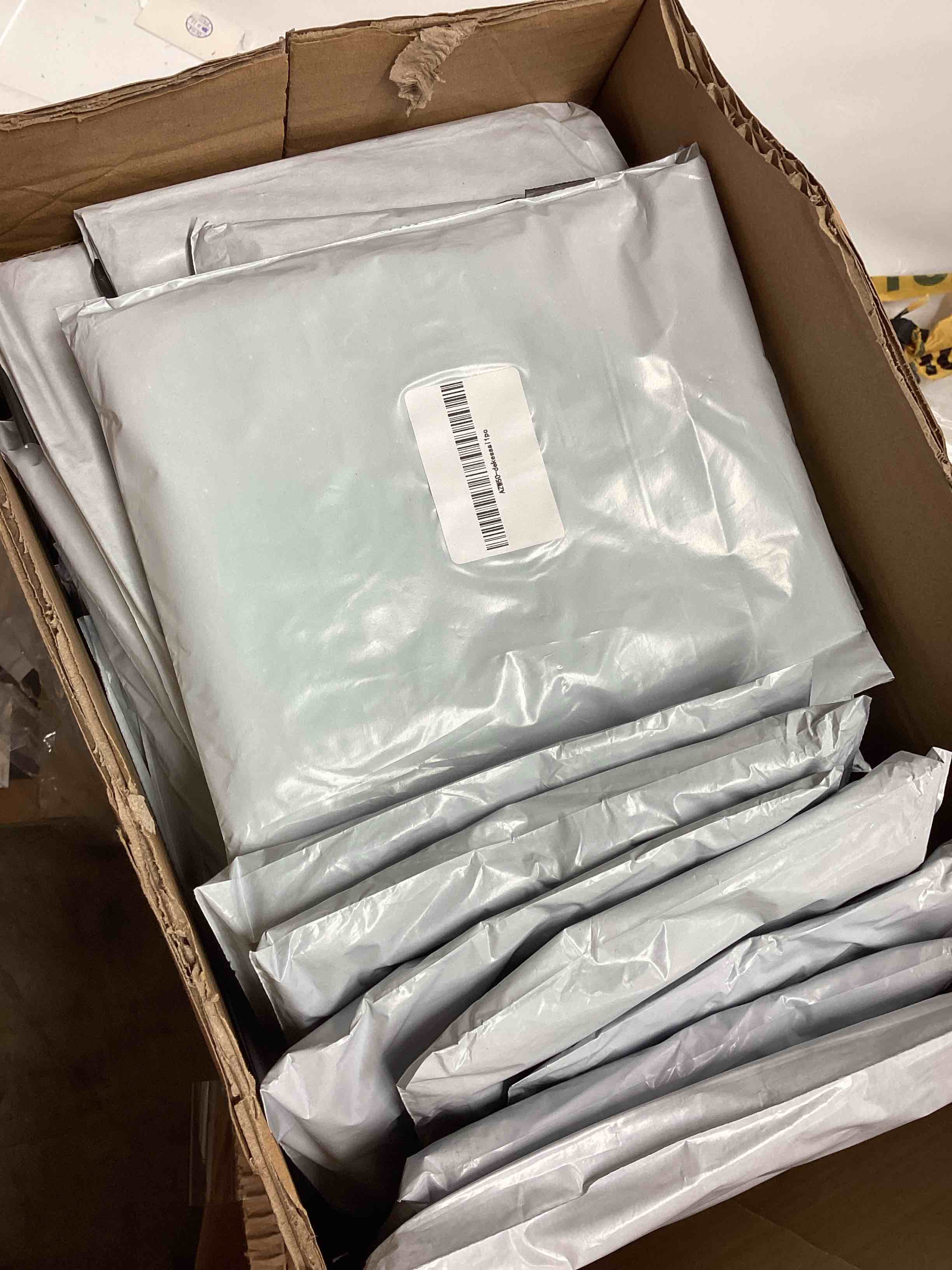 Condition photo showing New/Like New for Assorted of Flags 3x5 ft Different’s Country Countries Polyester Flags Grommets Banner Brass Grommets House Banner Brass Grommets Fade Resistant (Case 0f 30 pcs)