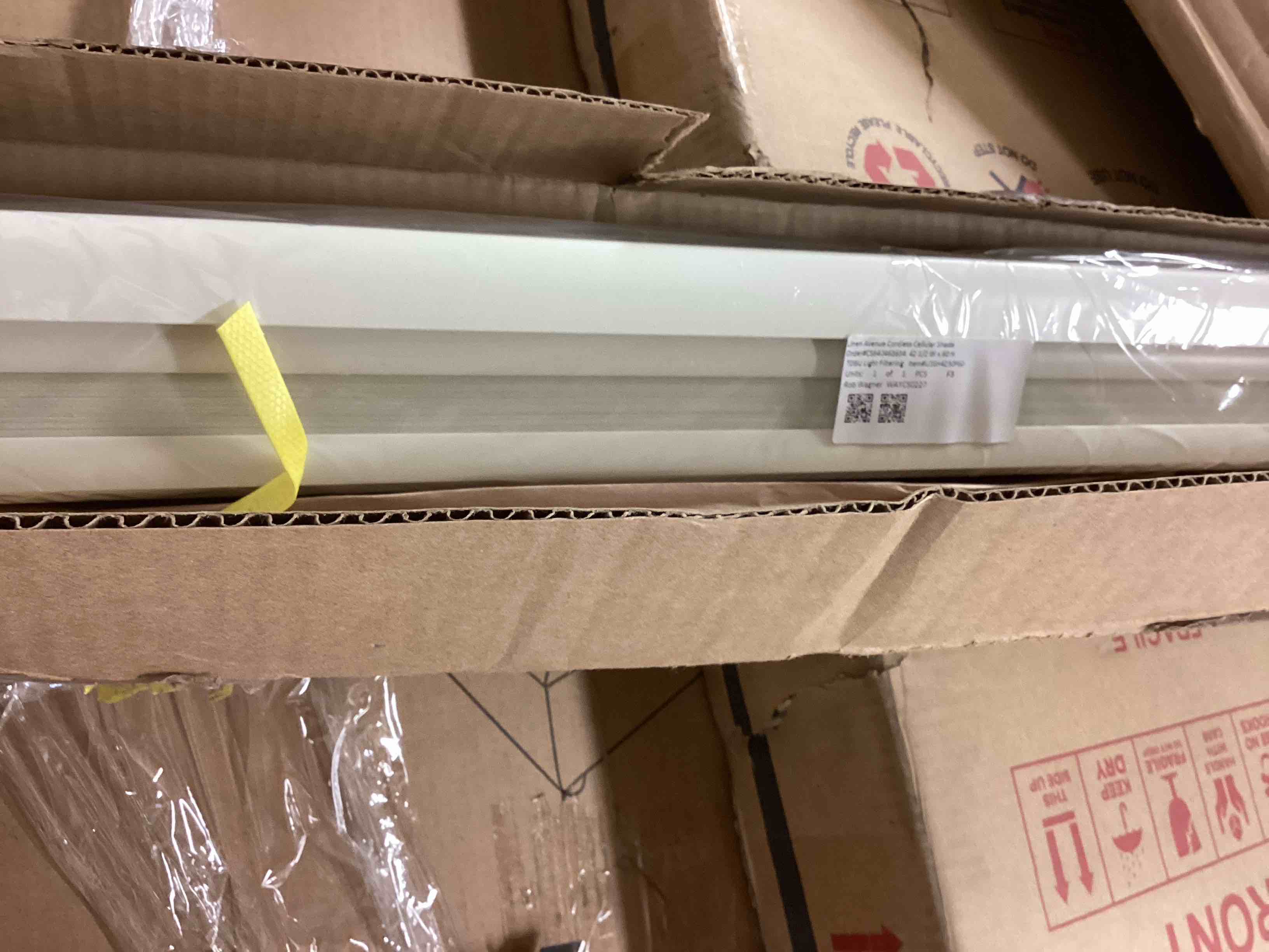Condition photo showing Good Condition for linen avenue cordless day/night cellular shade - 42.5wx60h - crystal
