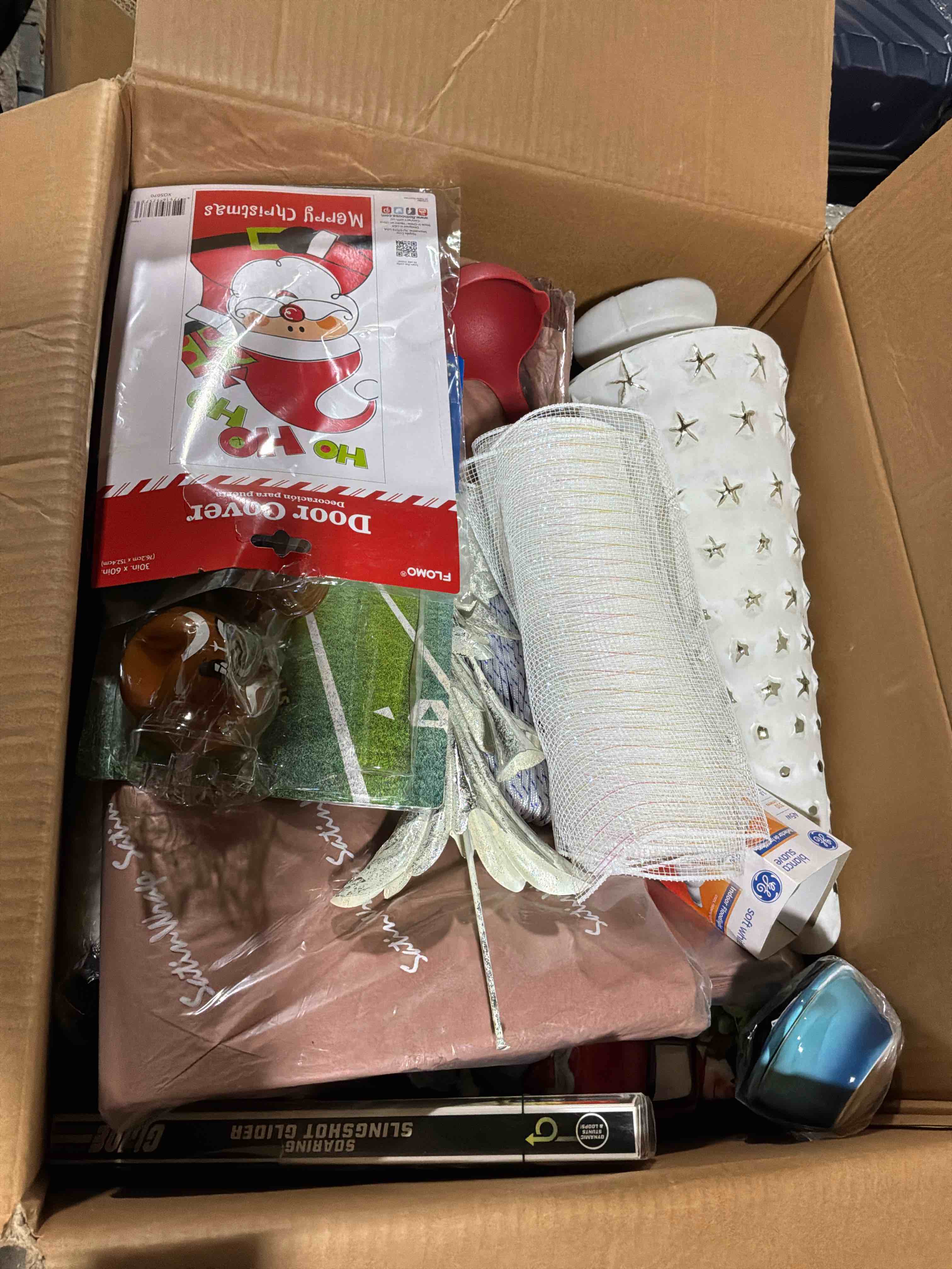 Condition photo showing Good Condition for box lot of miscellaneous items 