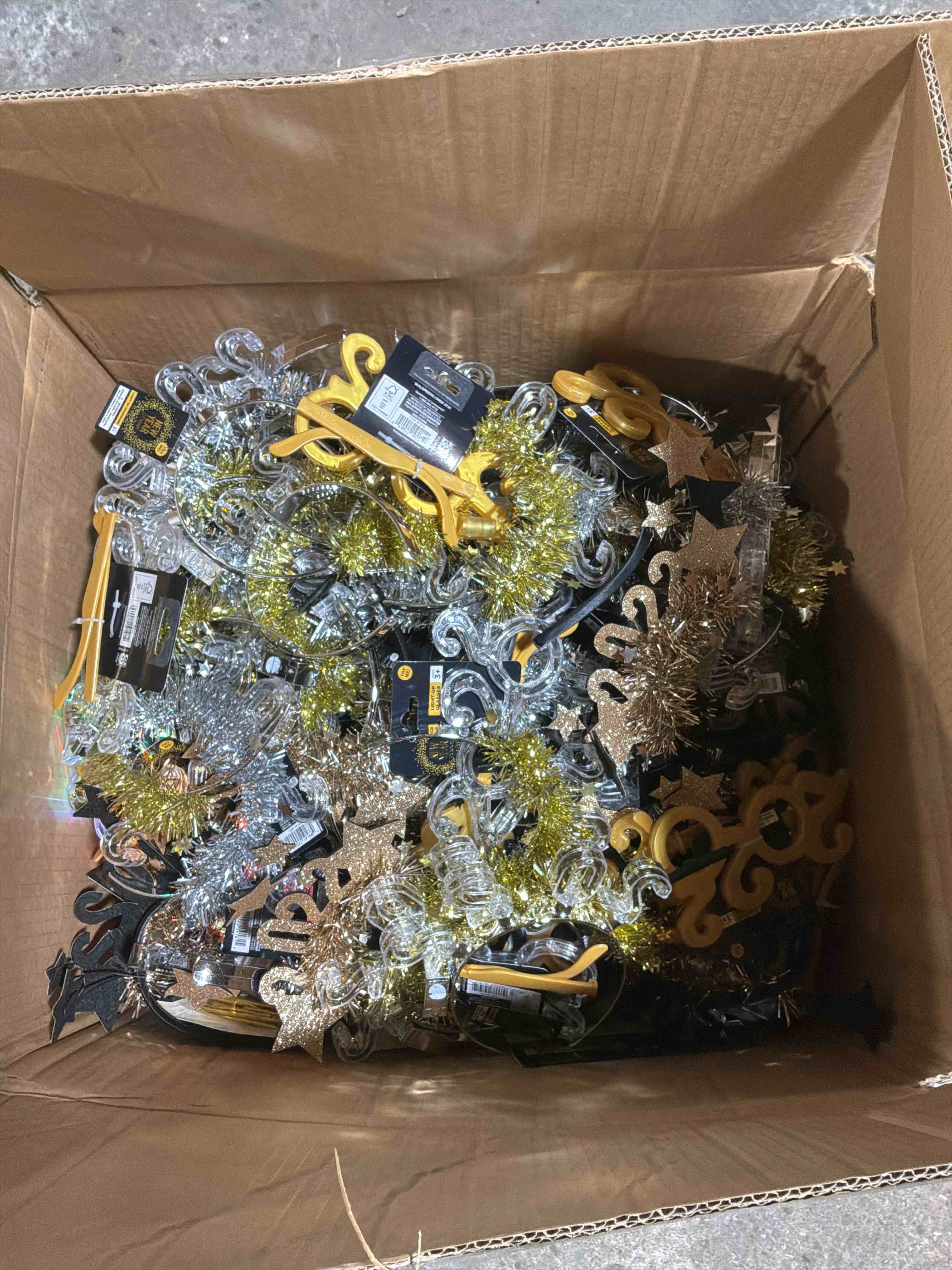 box lot of miscellaneous items 