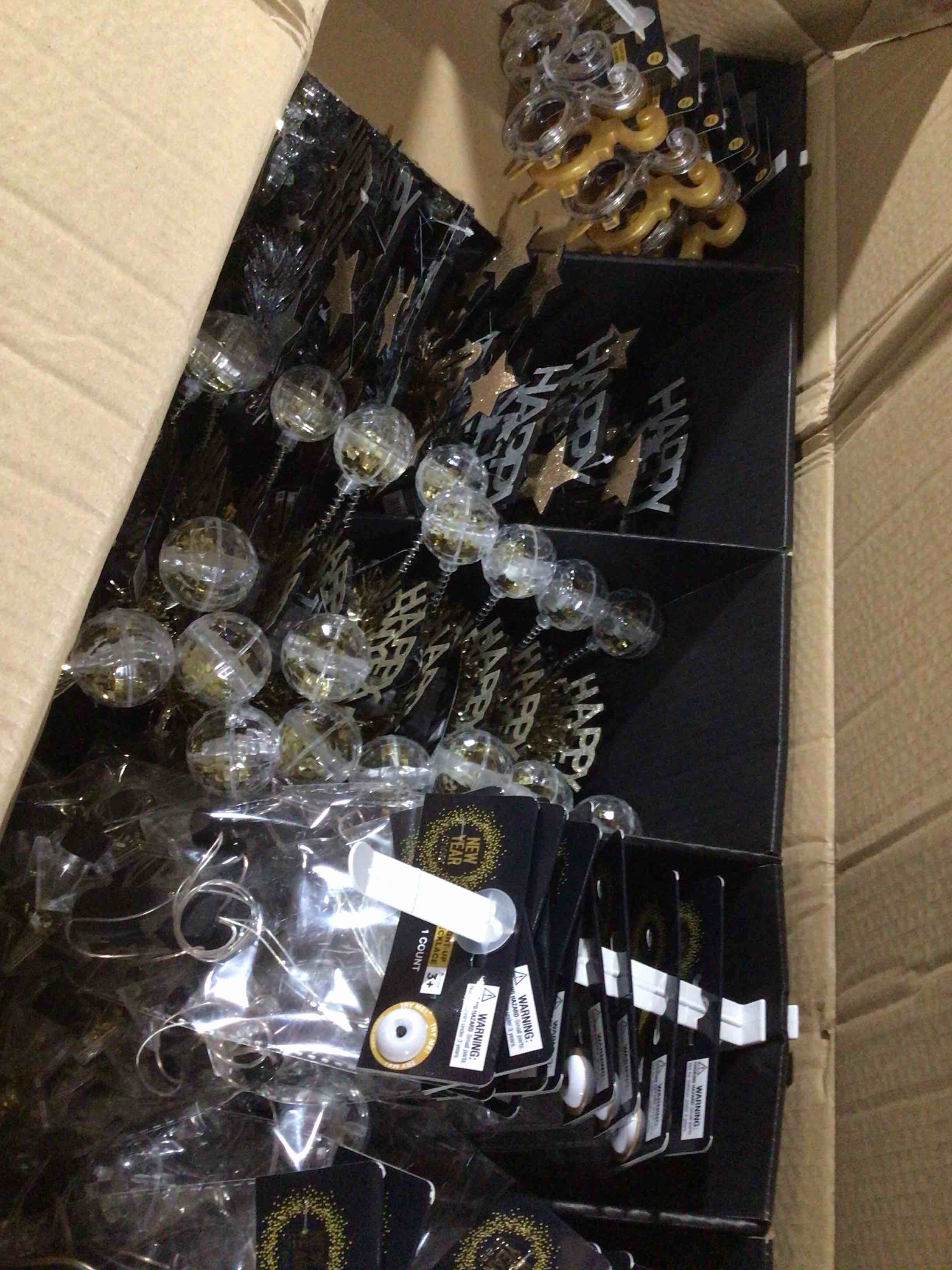 Condition photo showing Good Condition for box lot of miscellaneous items 