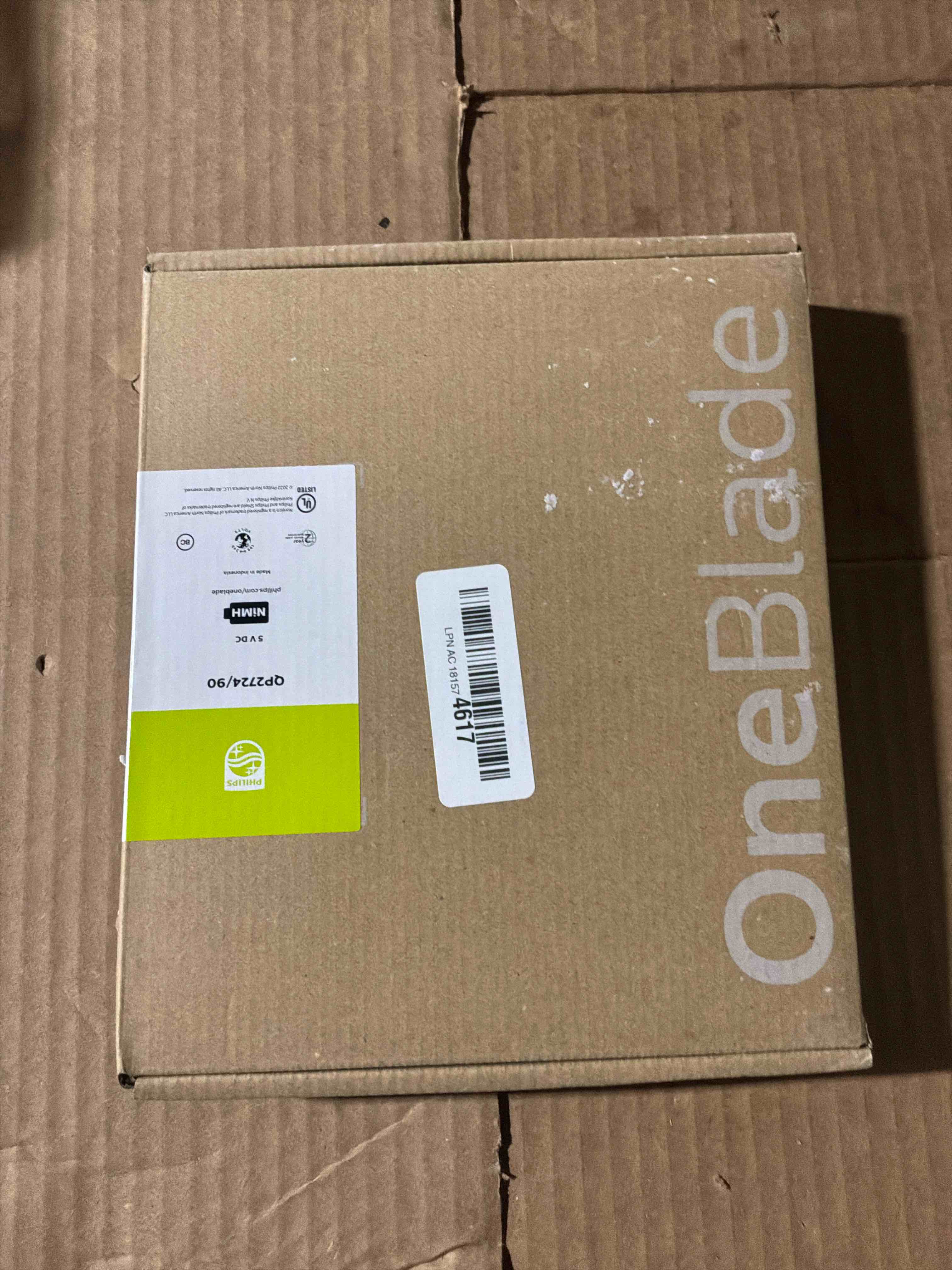 Condition photo showing New/Like New for Norelco Philips OneBlade 360 Hybrid Face, Electric Beard Trimmer and Shaver, with 360 Blade Technology, 1x 360 Blade for Face, 5in1 Adjustable Comb, Model QP2724/90 Black & Lime Green OneBlade 360 Face