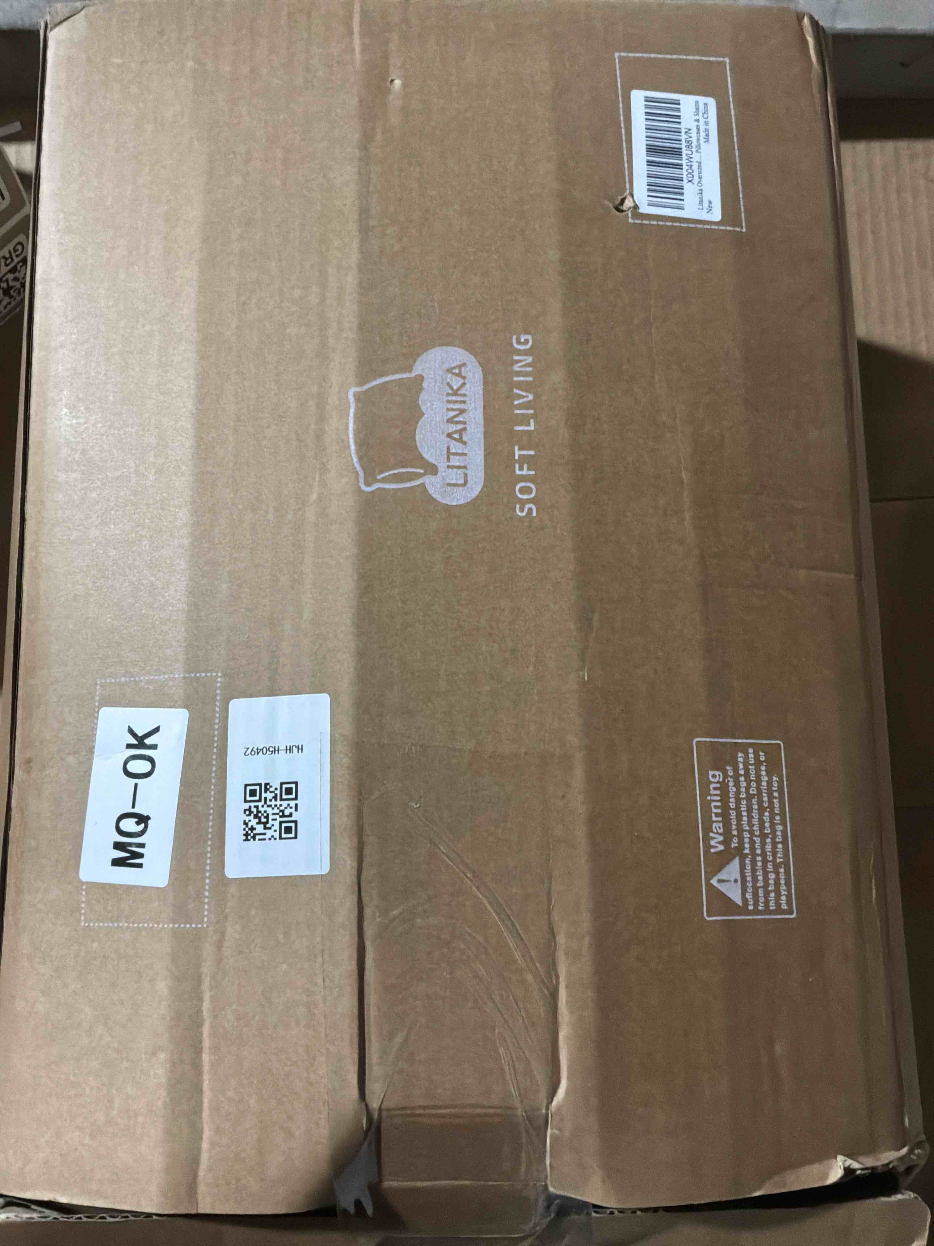 Condition photo showing New/Like New for Litanika Oversized King Size Comforter Set with Sheets Oatmeal - 7 Pieces Bed in a Bag Oversized King Boho Tufted Complete Bedding Sets with Comforter, Sheets, Pillowcases & Shams Oatmeal Oversized King (120"x98")