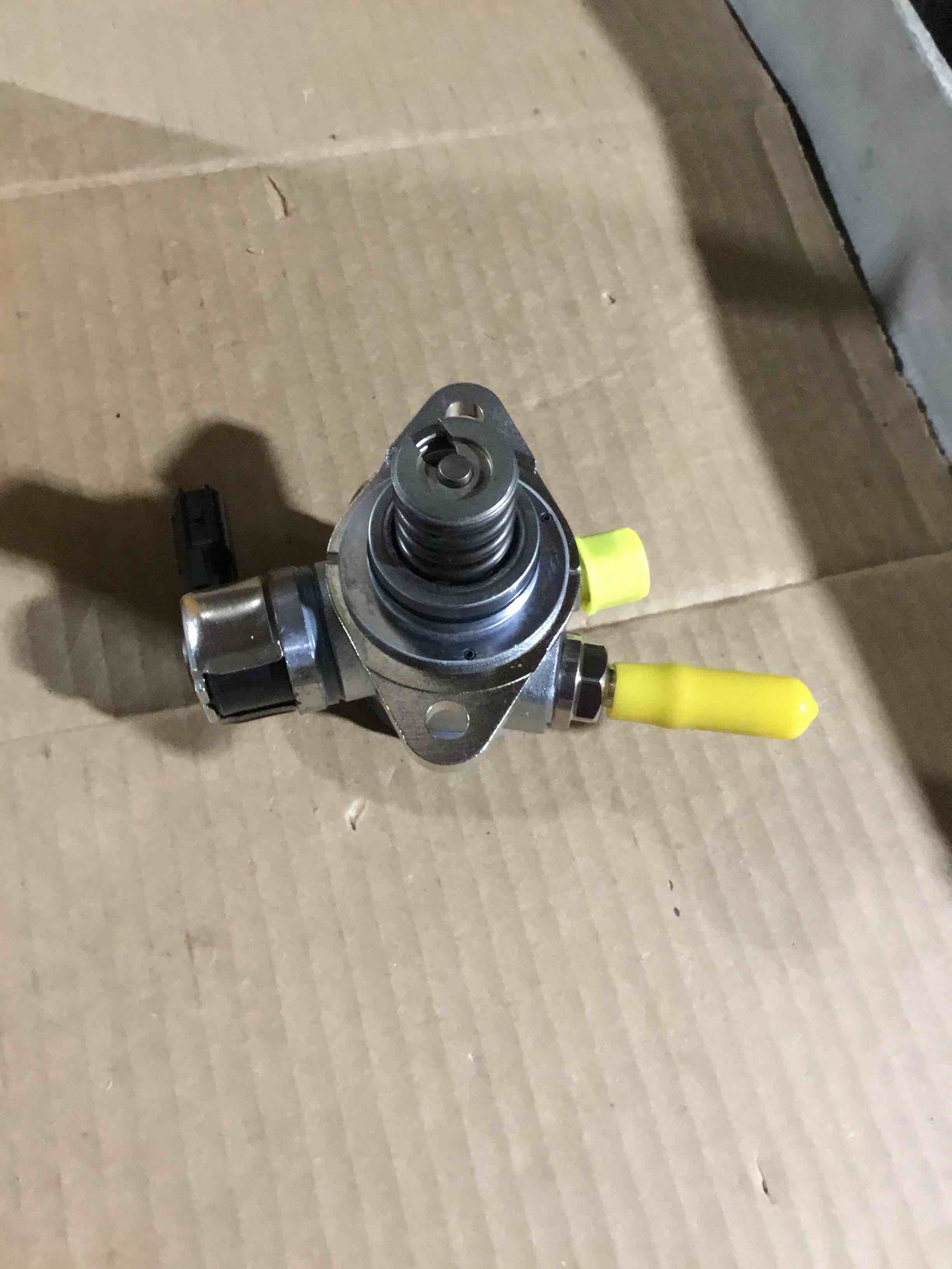 Condition photo showing Good Condition for NewYall Direct Injection High Pressure Fuel Pump for Ford Focus 2.0L l4 2012-2017
