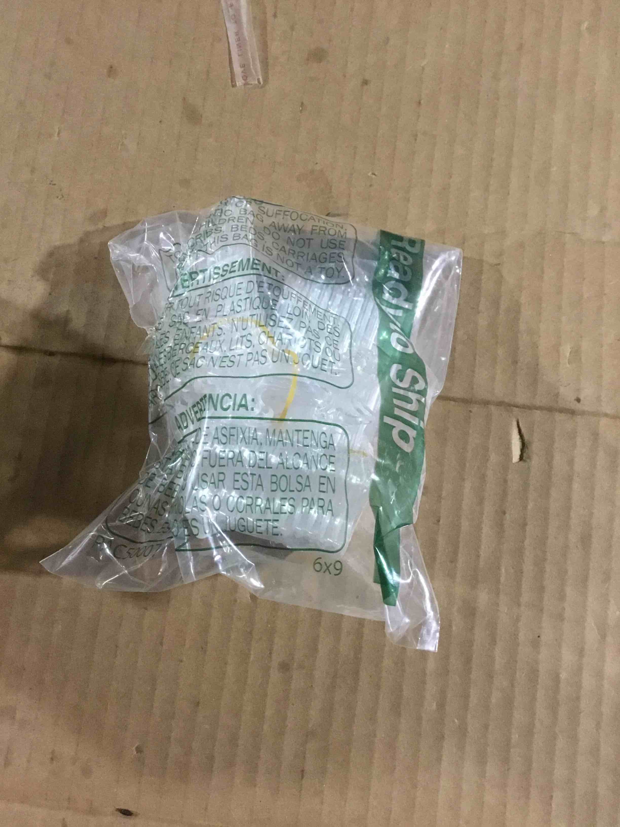 Condition photo showing Good Condition for Super Z Outlet Clear Plastic Easels or Stand/Plate Holders to Display Pictures, Placecards, or Other Items at Weddings, Home Decoration, Birthdays, Tables (12 Pack) (3.5 Inch)