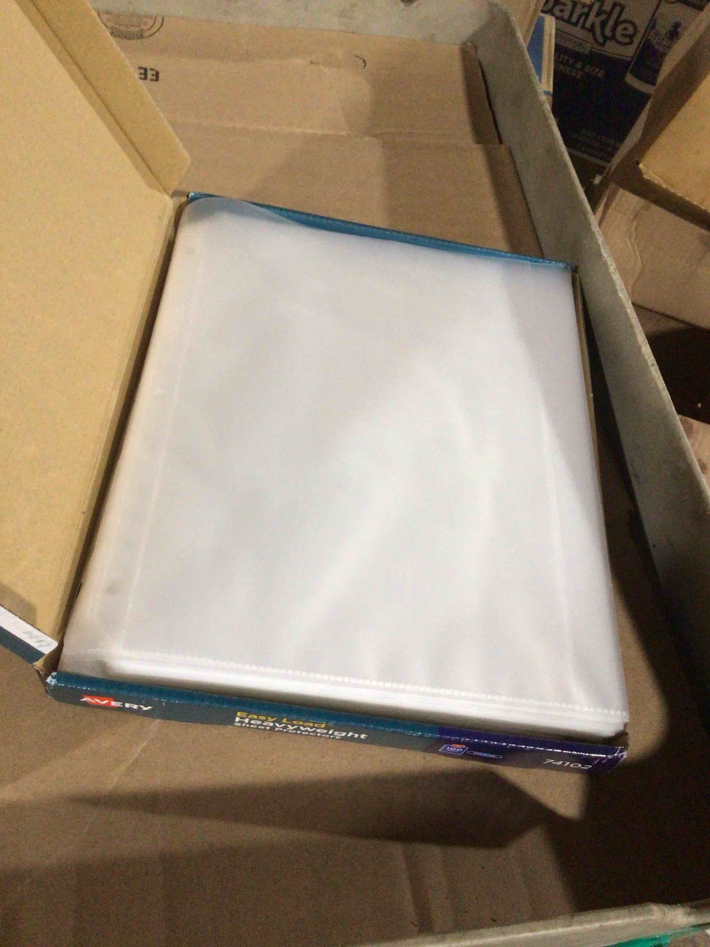 Condition photo showing Good Condition for Avery Clear Heavyweight Sheet Protectors  Non-Glare  100ct (74102)