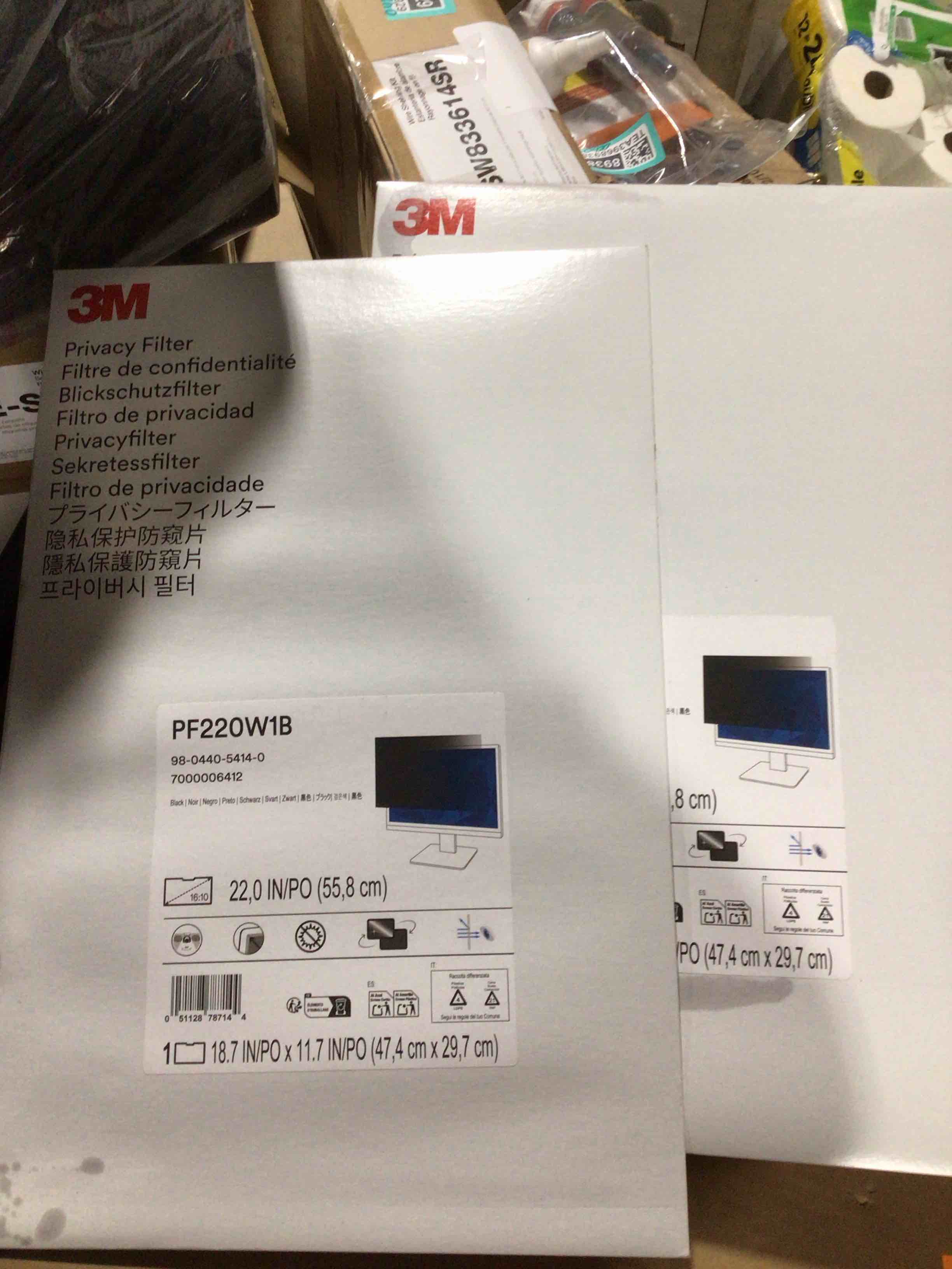 Condition photo showing New/Like New for Pack of 2 3M PF220W LCD Privacy Filter for 22 Wide LCD Desktop