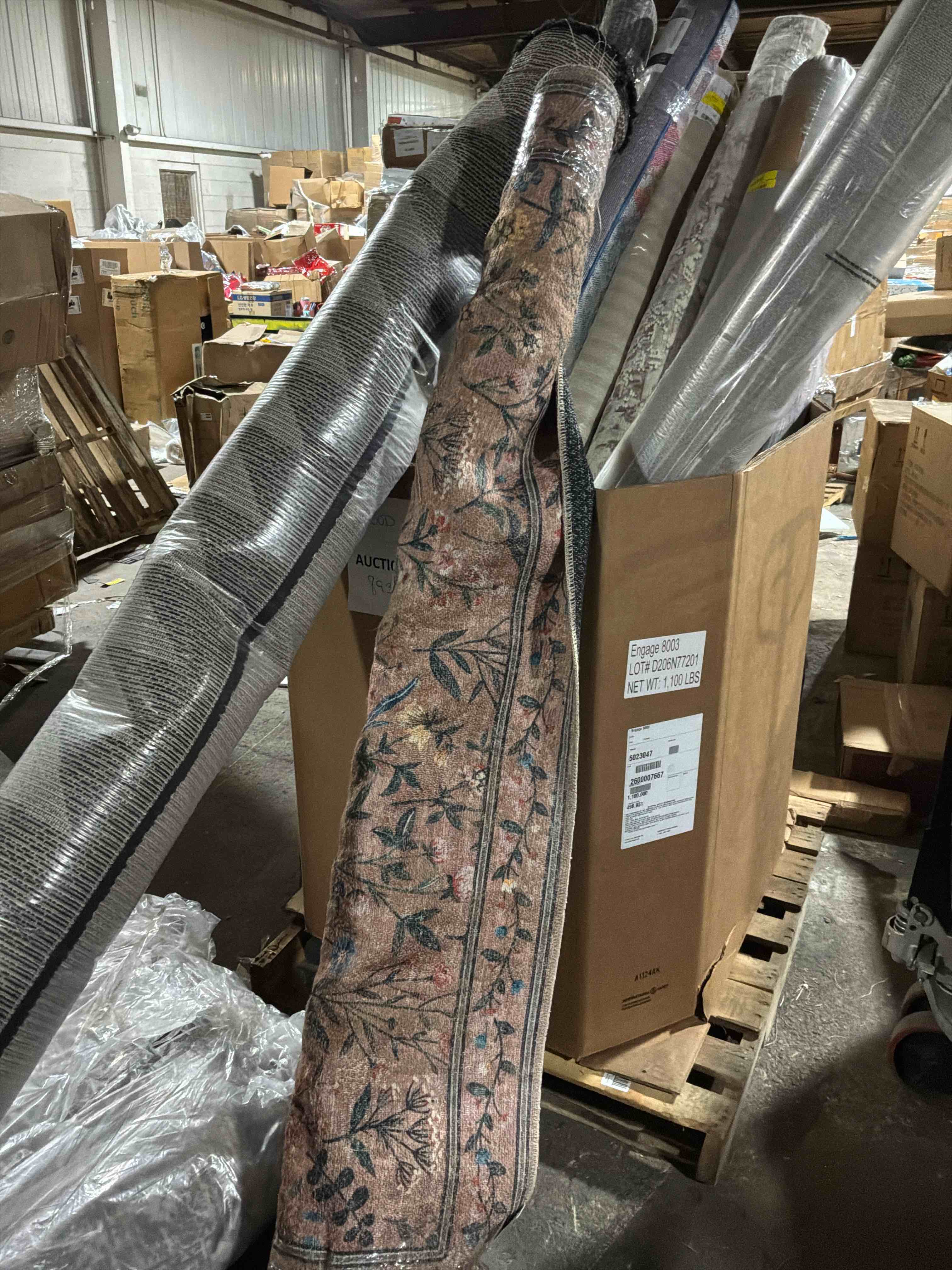 Condition photo showing New/Like New for draper james meadow area rug, 6'6" x 9', assorted designs