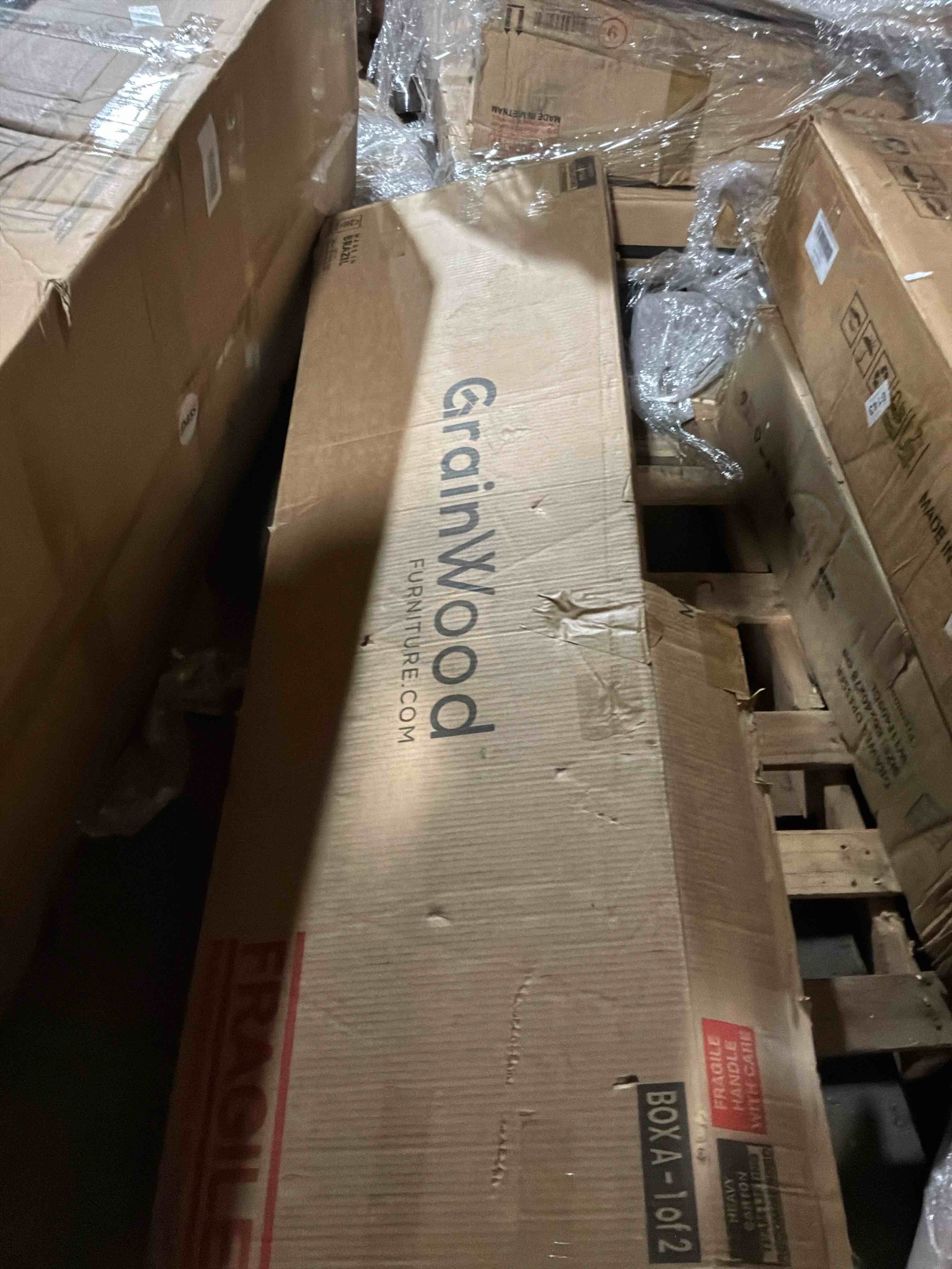 Condition photo showing New/Like New for montauk solid wood panel bed ( incomplete , box 1 of 2 )