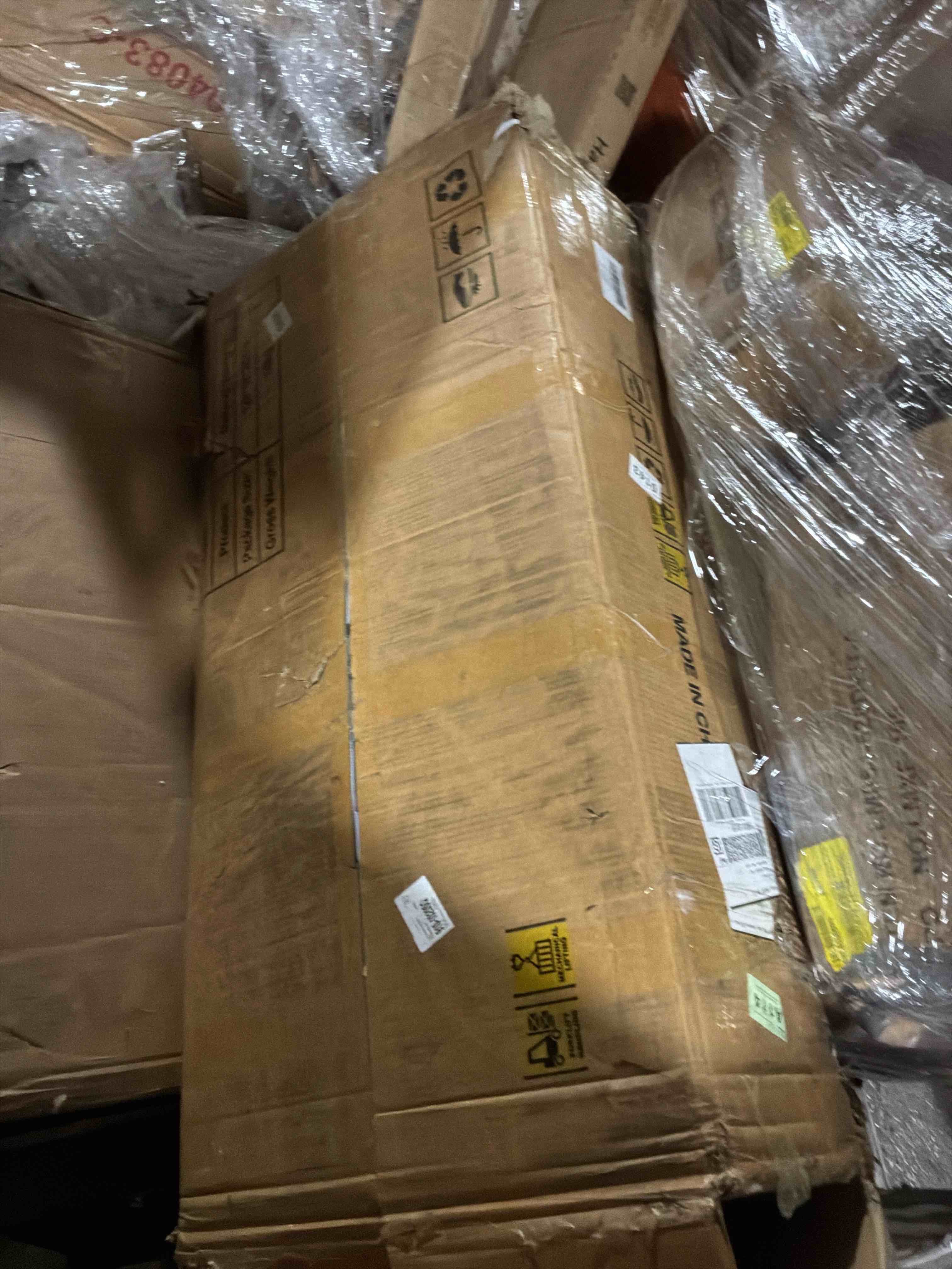 Condition photo showing Good Condition for similar to black vanity desk set with led mirror,makeup vanity table with power strip,dressing table with stool & lots drawers,3 lighting color mirror,brightness adjustable