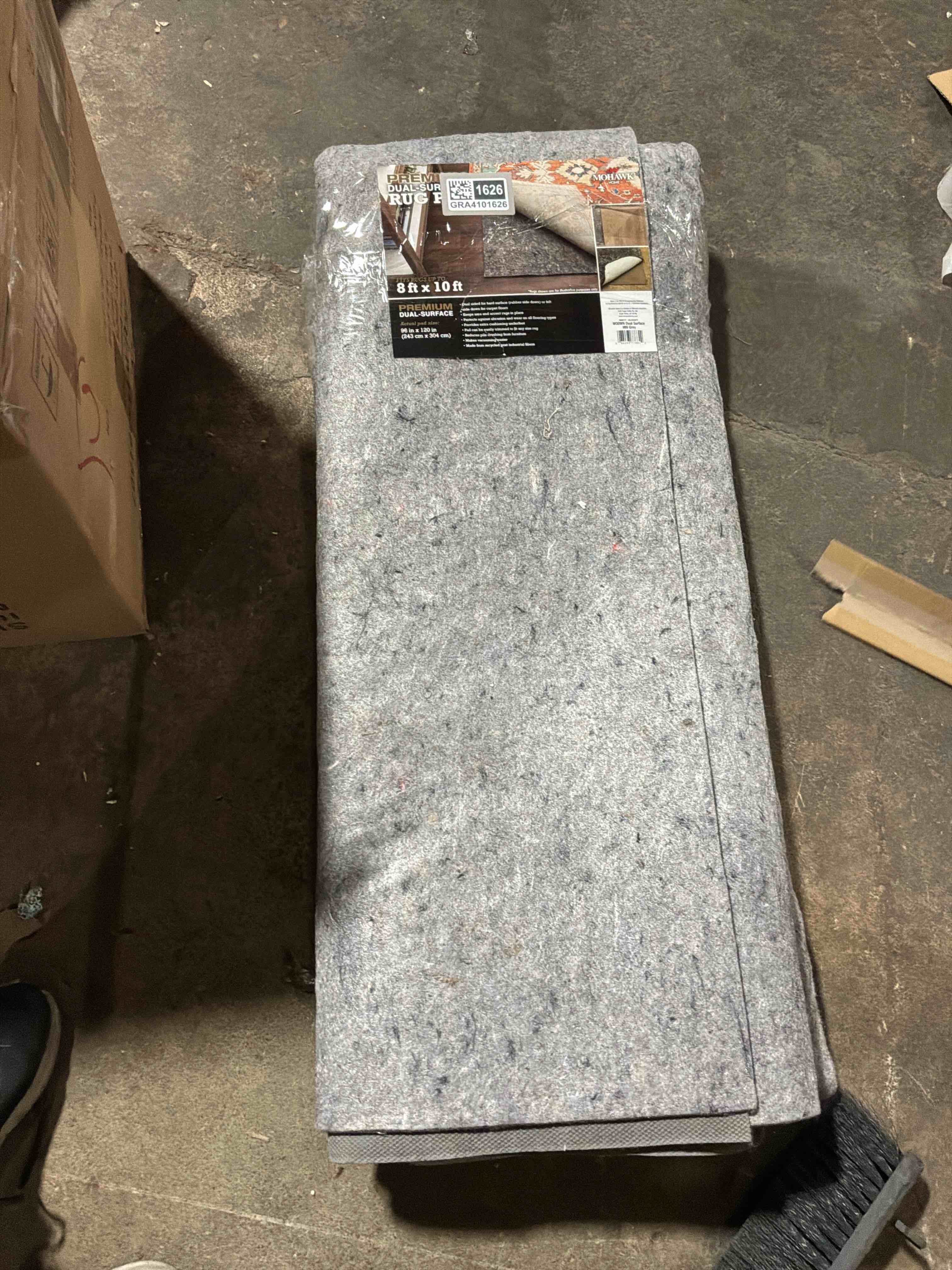 Condition photo showing New/Like New for premium dual surface rug 8 ft x 10 ft