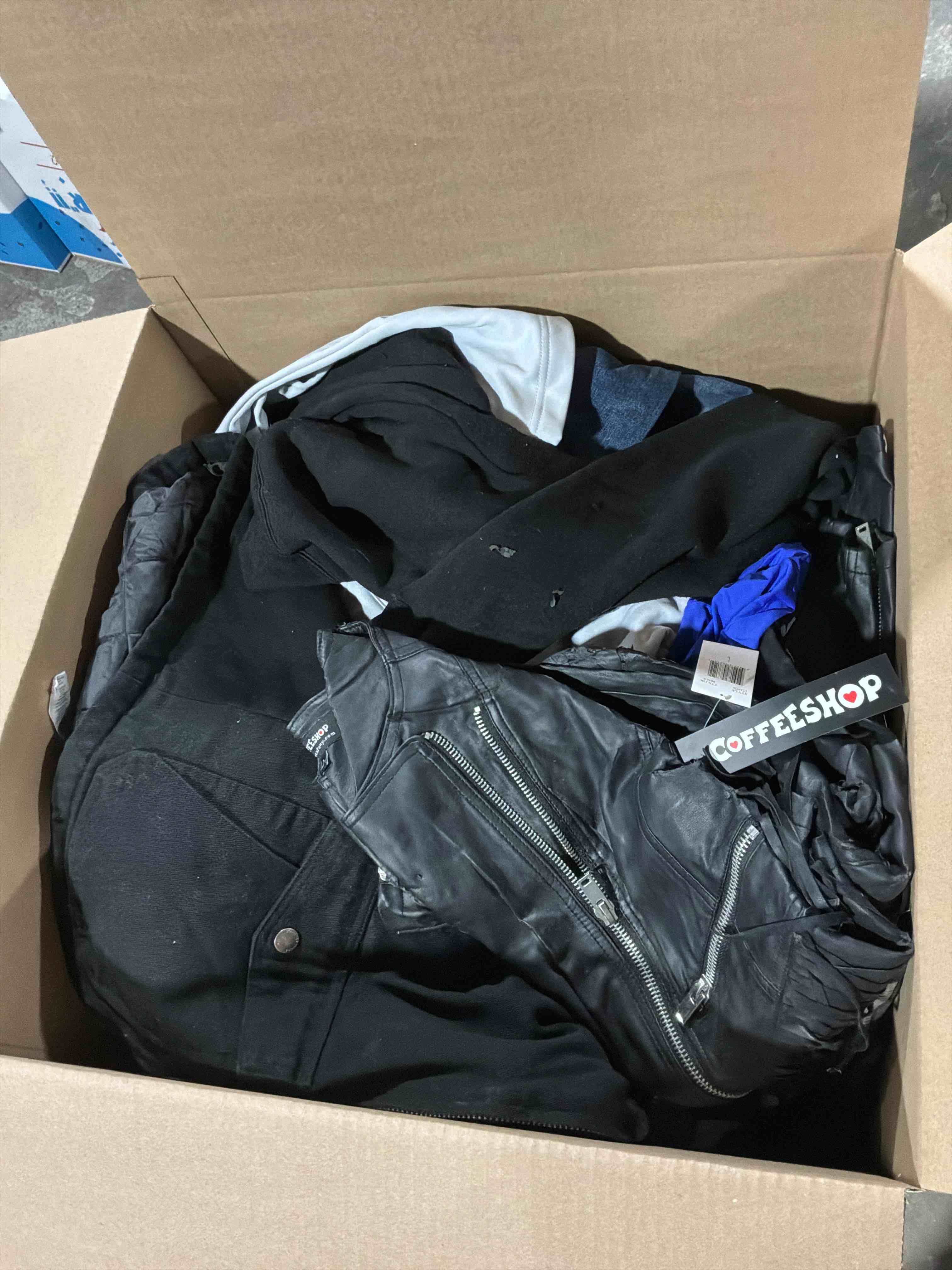 box lot of new clothes (35pcs)