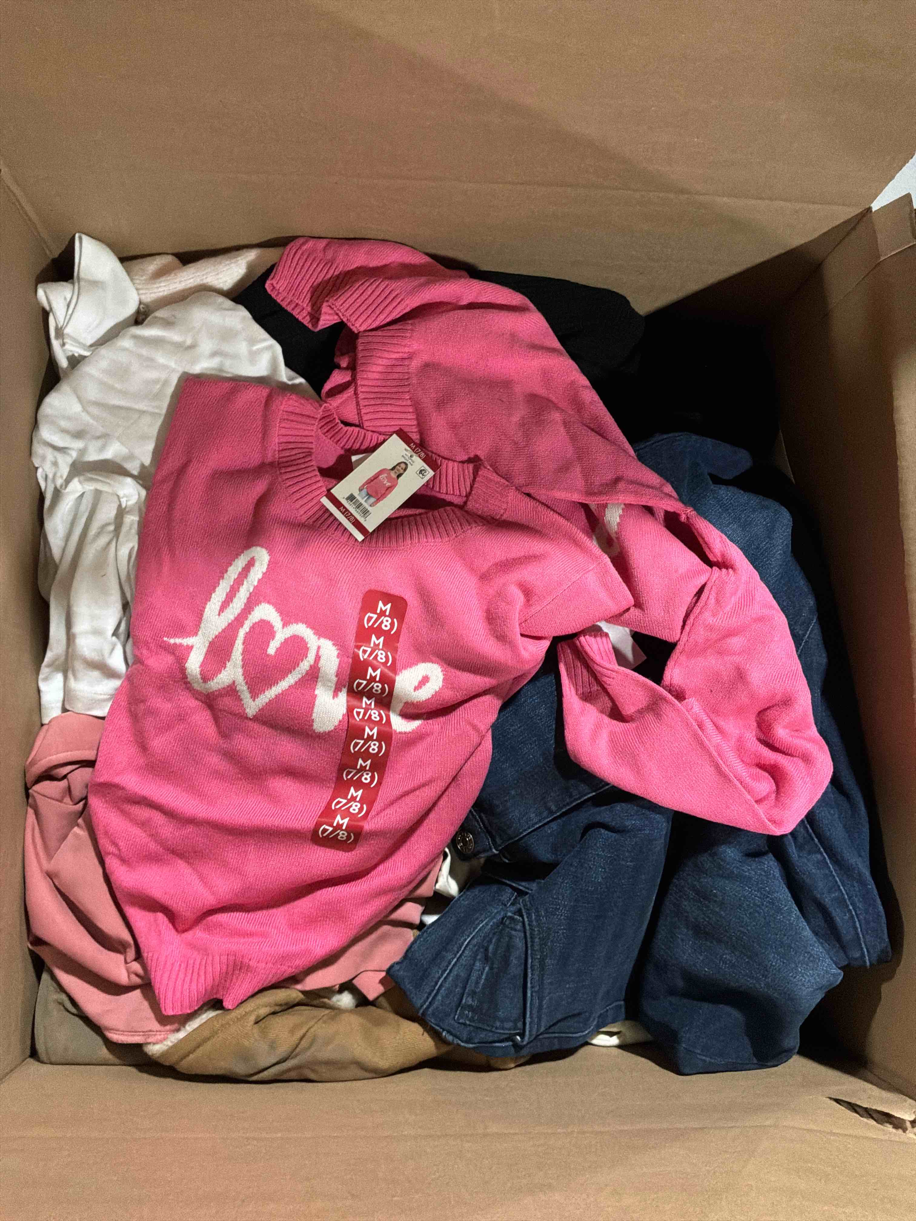 box lot of new clothes (35pcs)