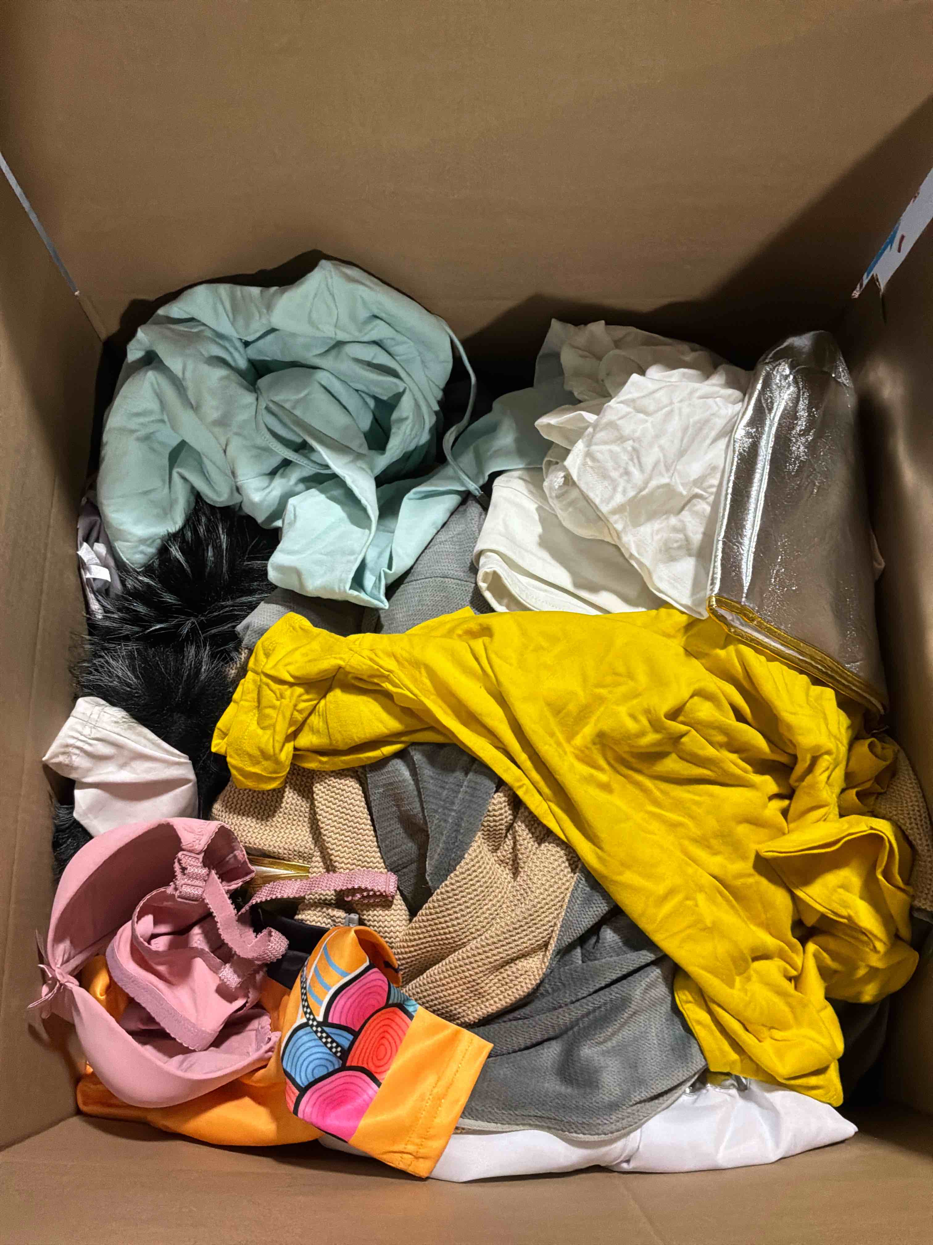 box lot of new clothes (35pcs)