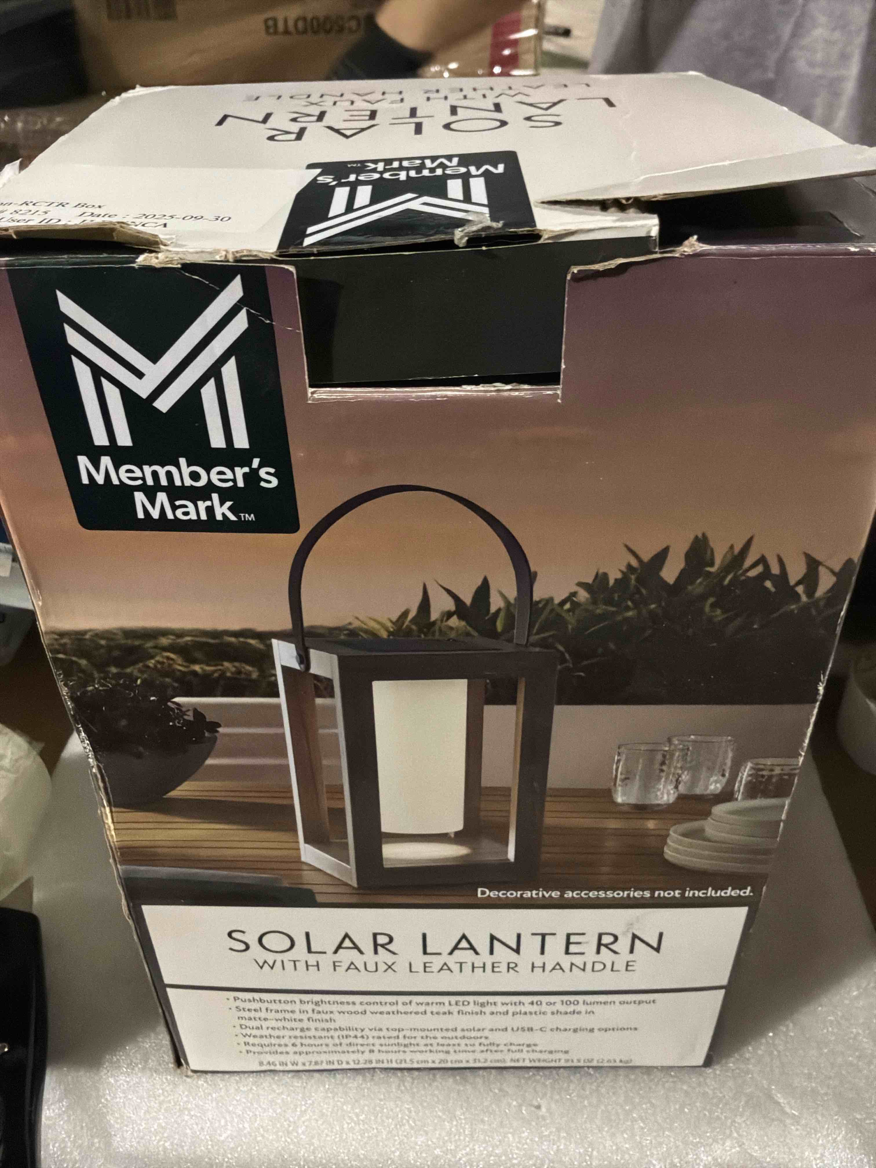 Condition photo showing New/Like New for member's mark porte led solar table/floor lantern